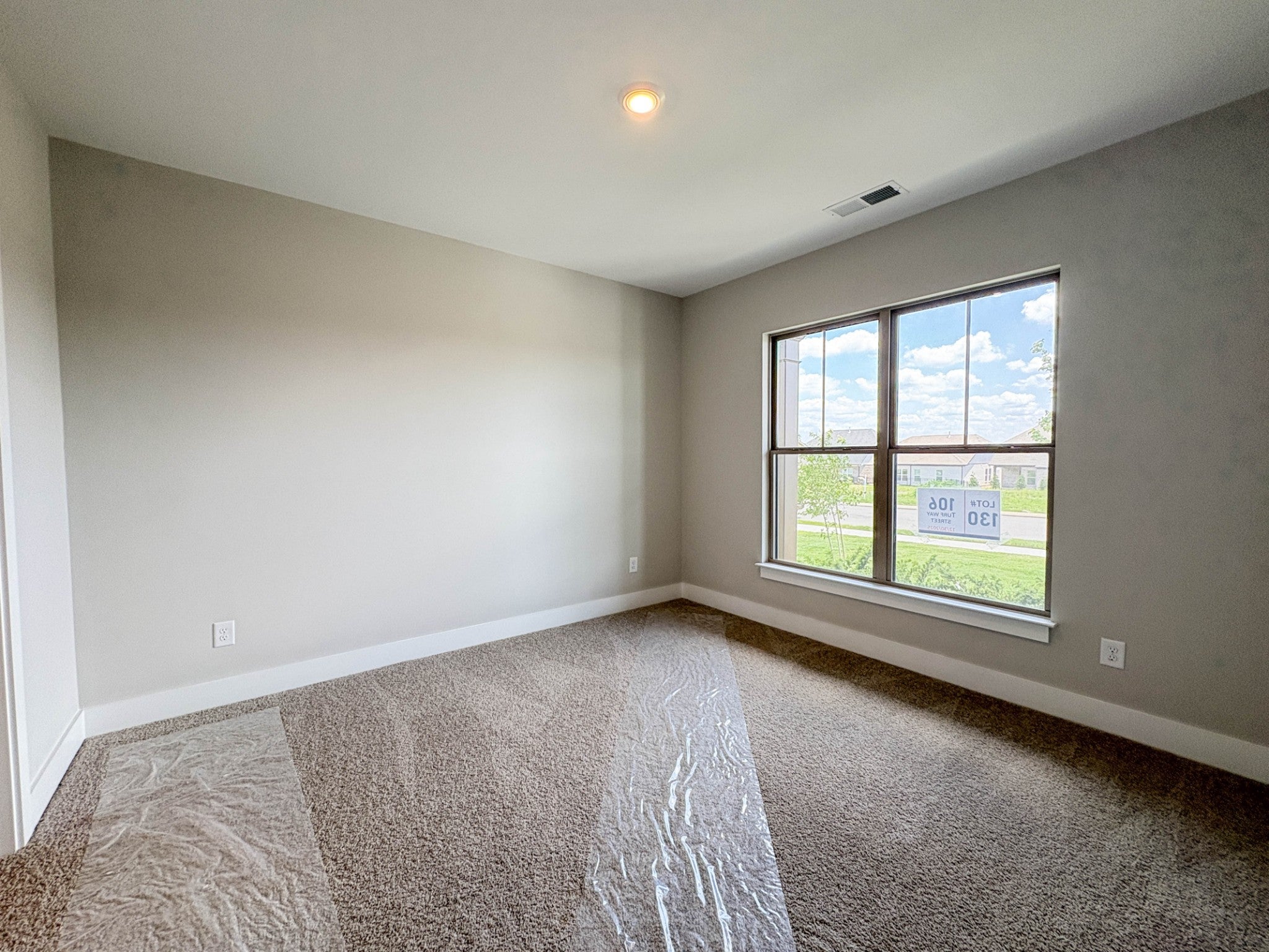 112 Minnick Way