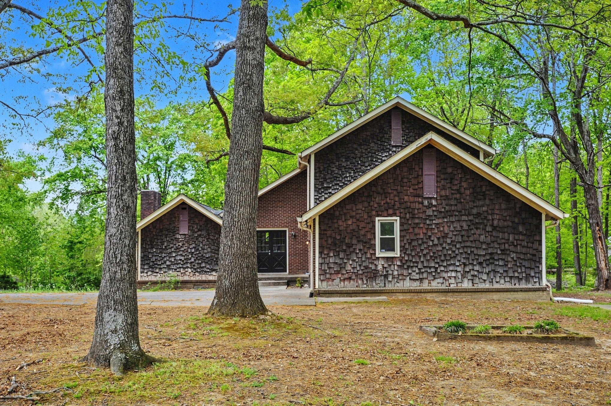 502 Maplewood Dr