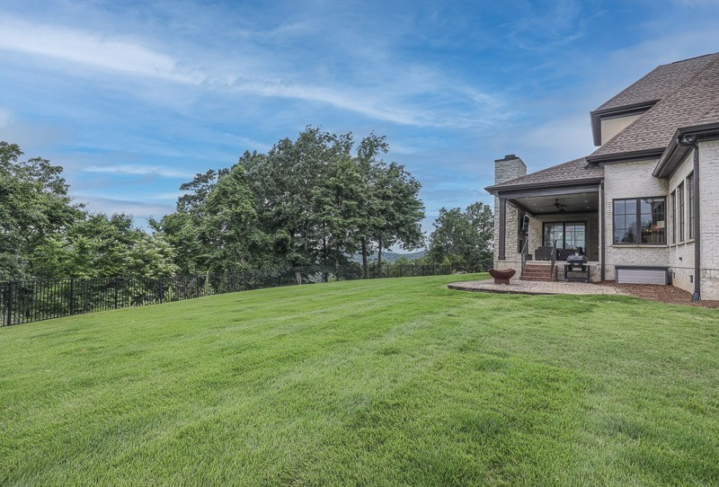 739 Valhalla Ln