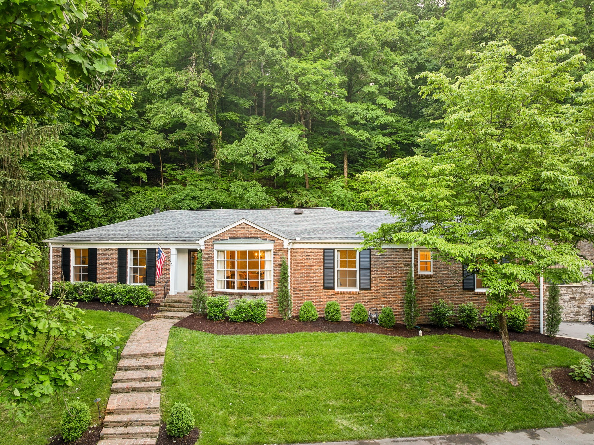 1119 Chickering Park Dr
