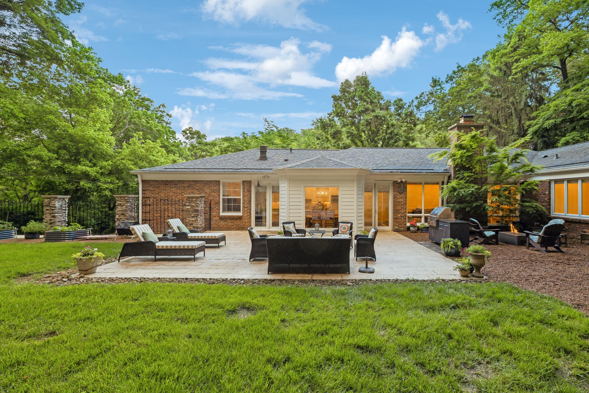 1119 Chickering Park Dr