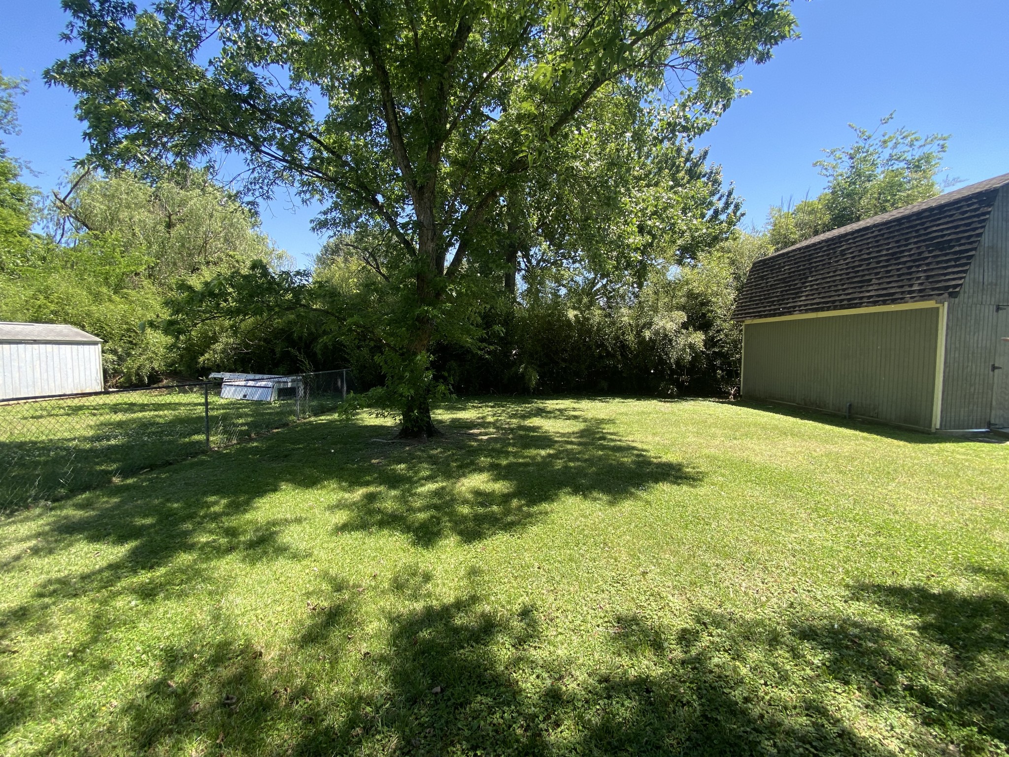 4816 Peppertree Dr