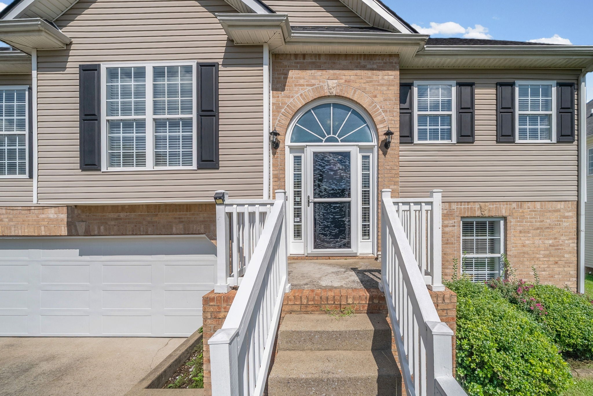 3446 Southwood Dr
