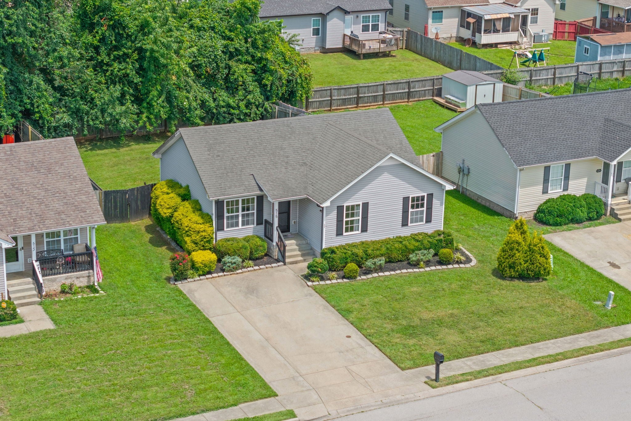 515 Oakmont Dr