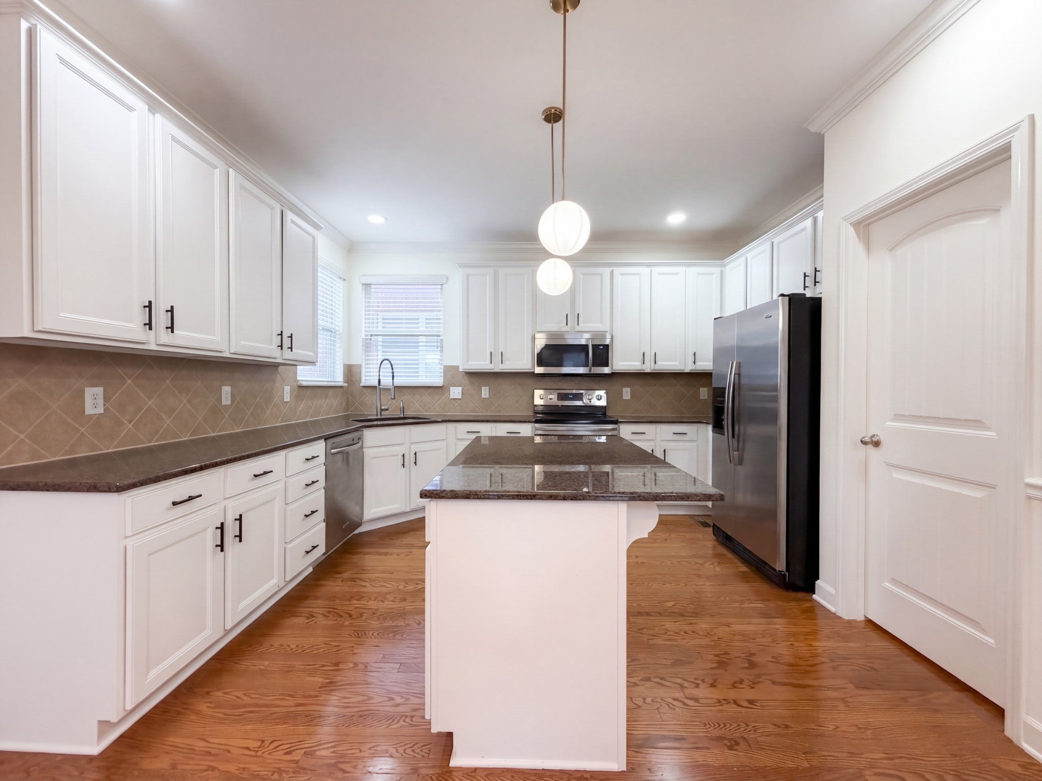 4-bed home for sale in Hermitage, TN 37076, 1064 Riverwood Village Blvd 1064 Riverwood Village Blvd, Hermitage TN 37076 4-bed home, photo 2 of 21