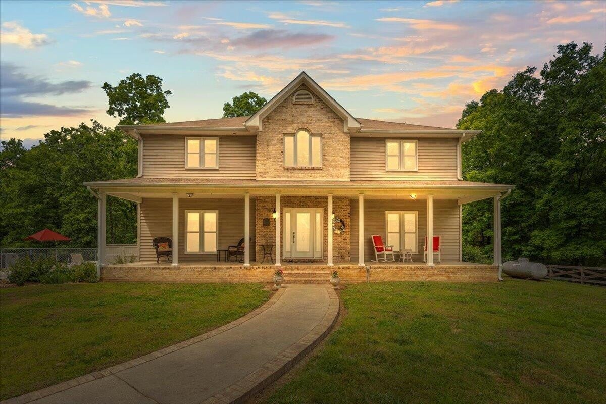 6218 Hidden Hill Road