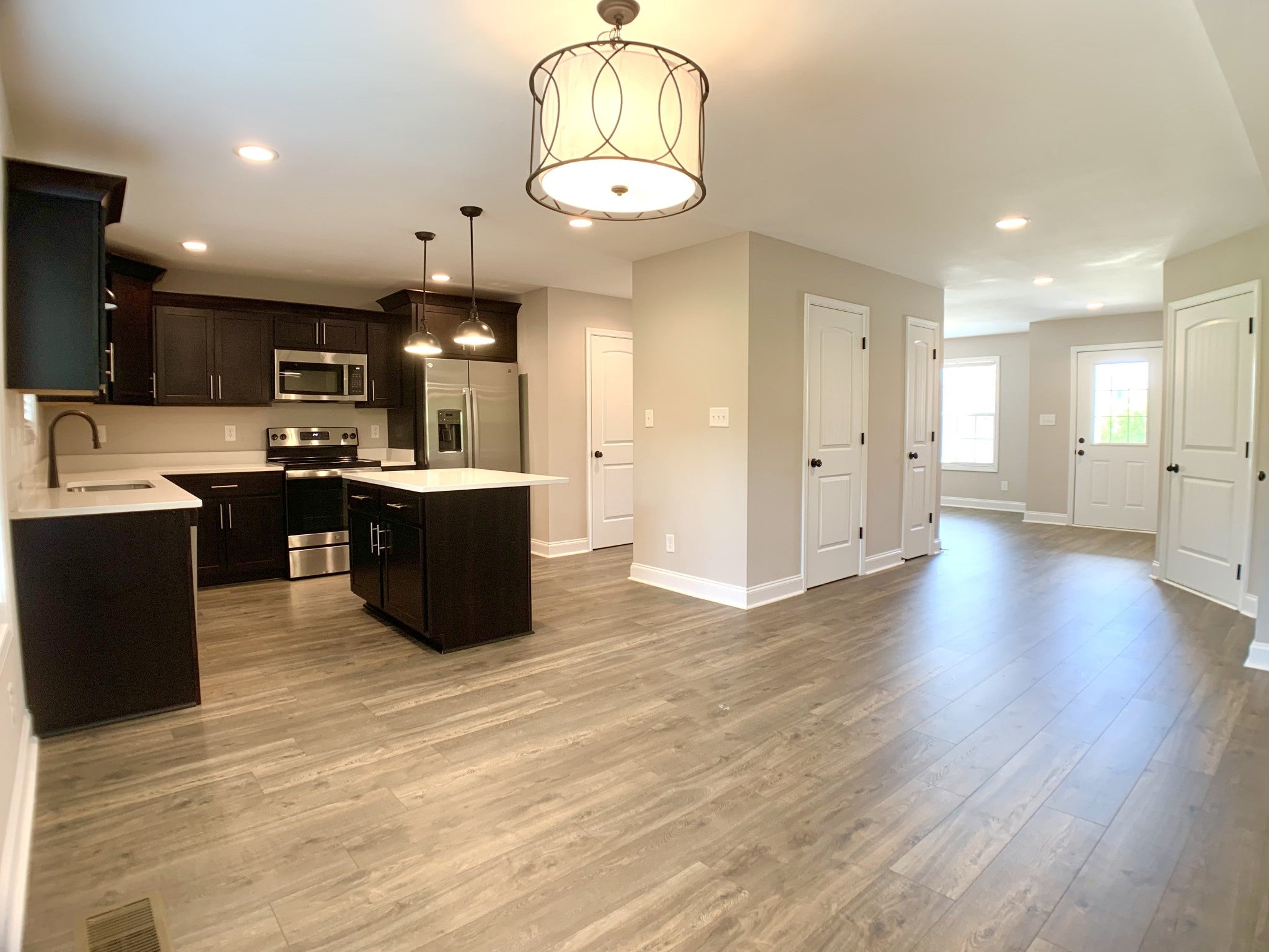 733 Banister Dr