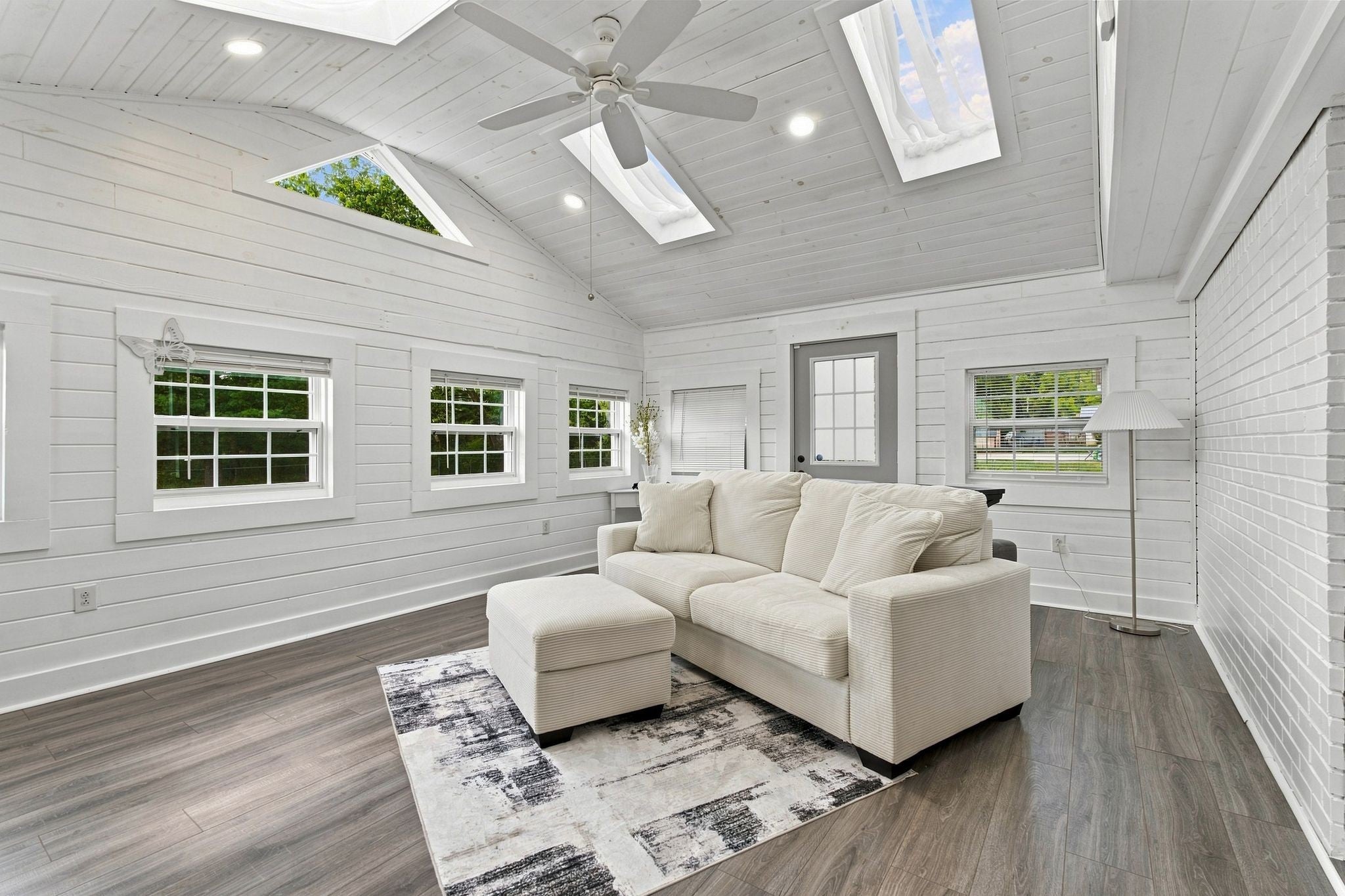 1408 Old Estill Springs Rd