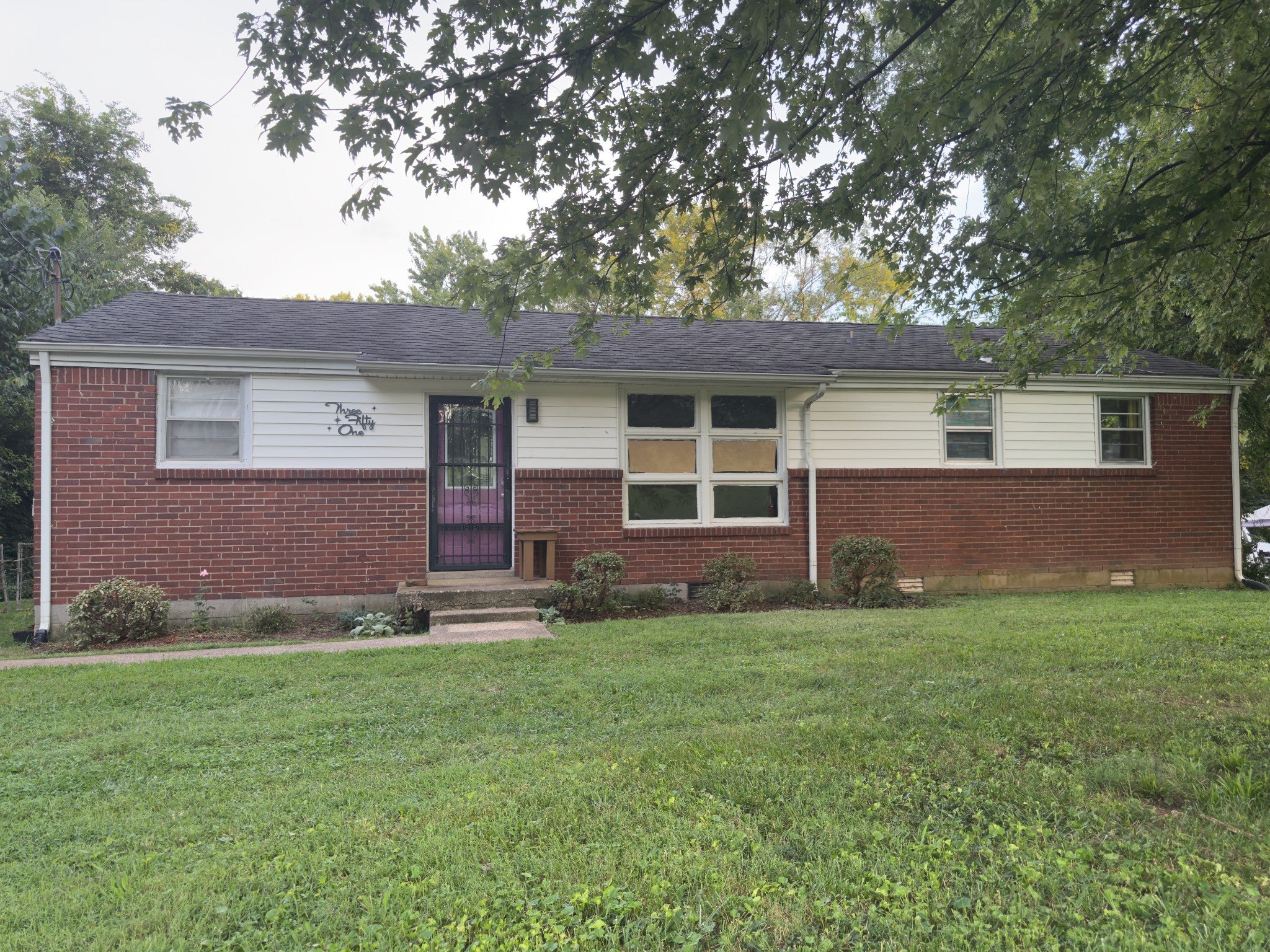 4-bed listing at 351 Dade Dr, Nashville