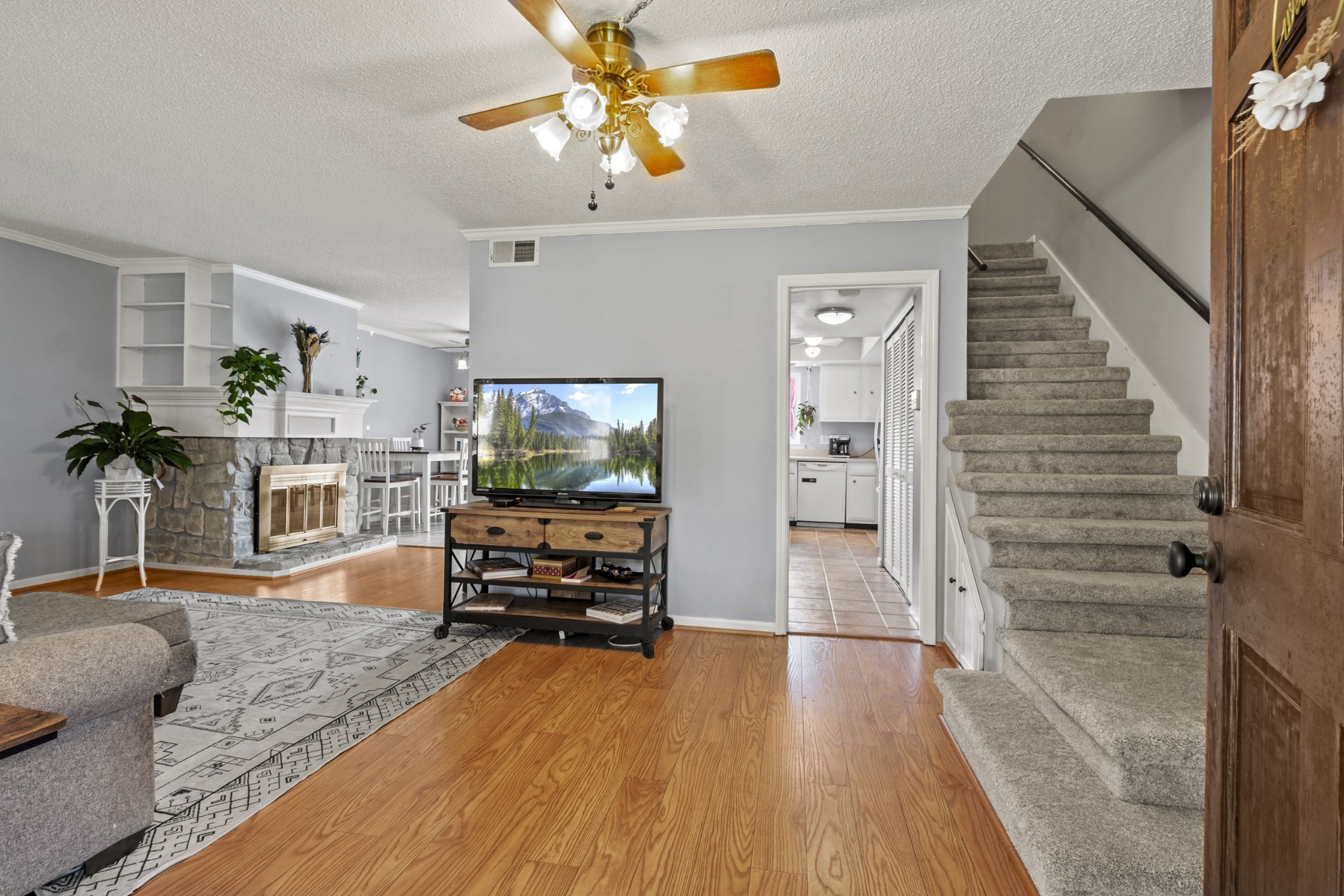 340 Huntington Ridge Dr