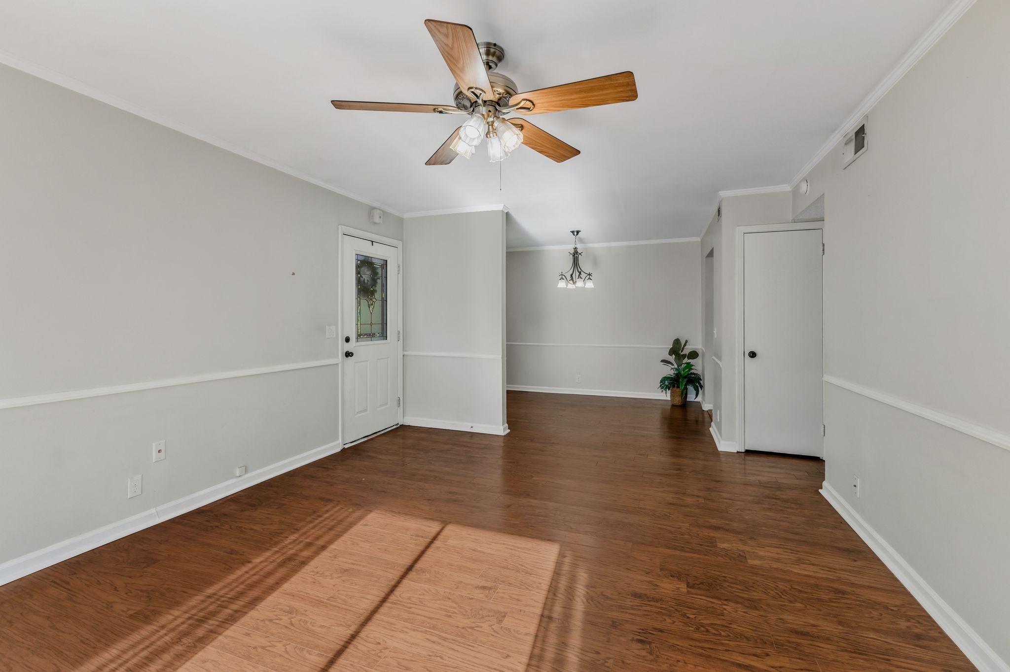 500 Paragon Mills Rd M20