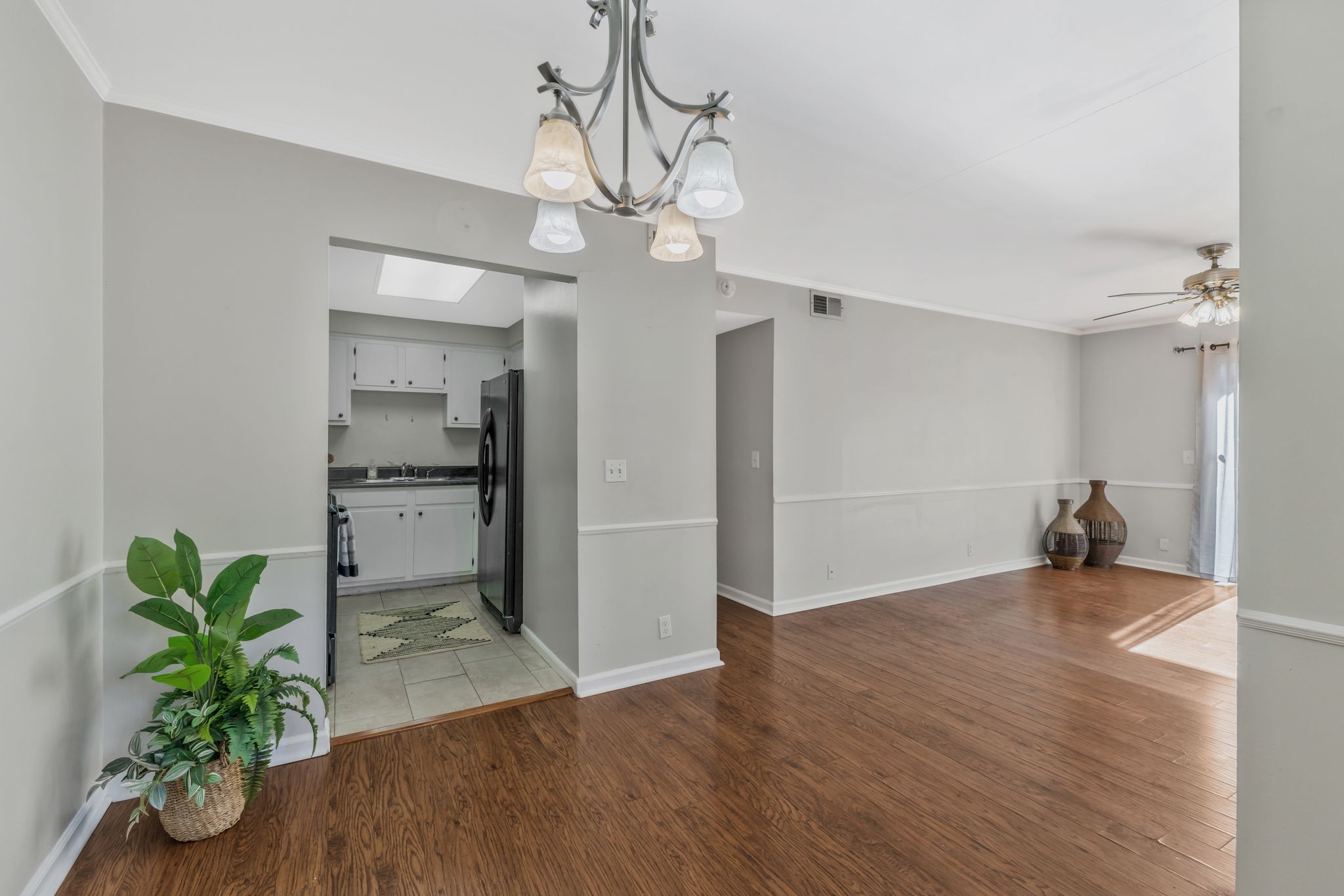 500 Paragon Mills Rd M20