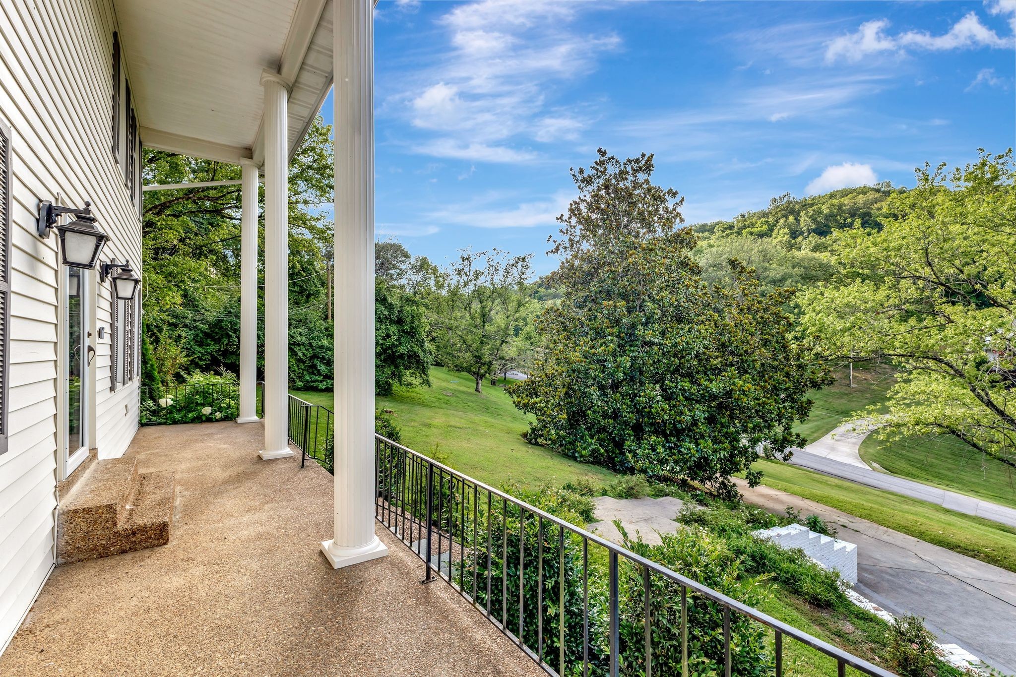 116 Century Oak Dr