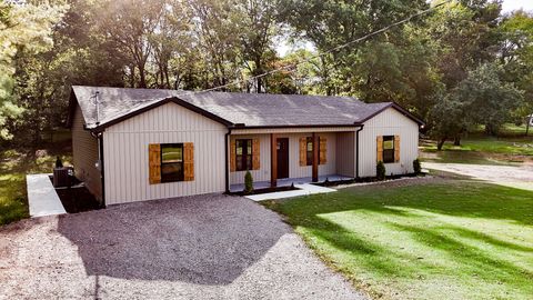 260 Comstock Rd Shelbyville TN 37160