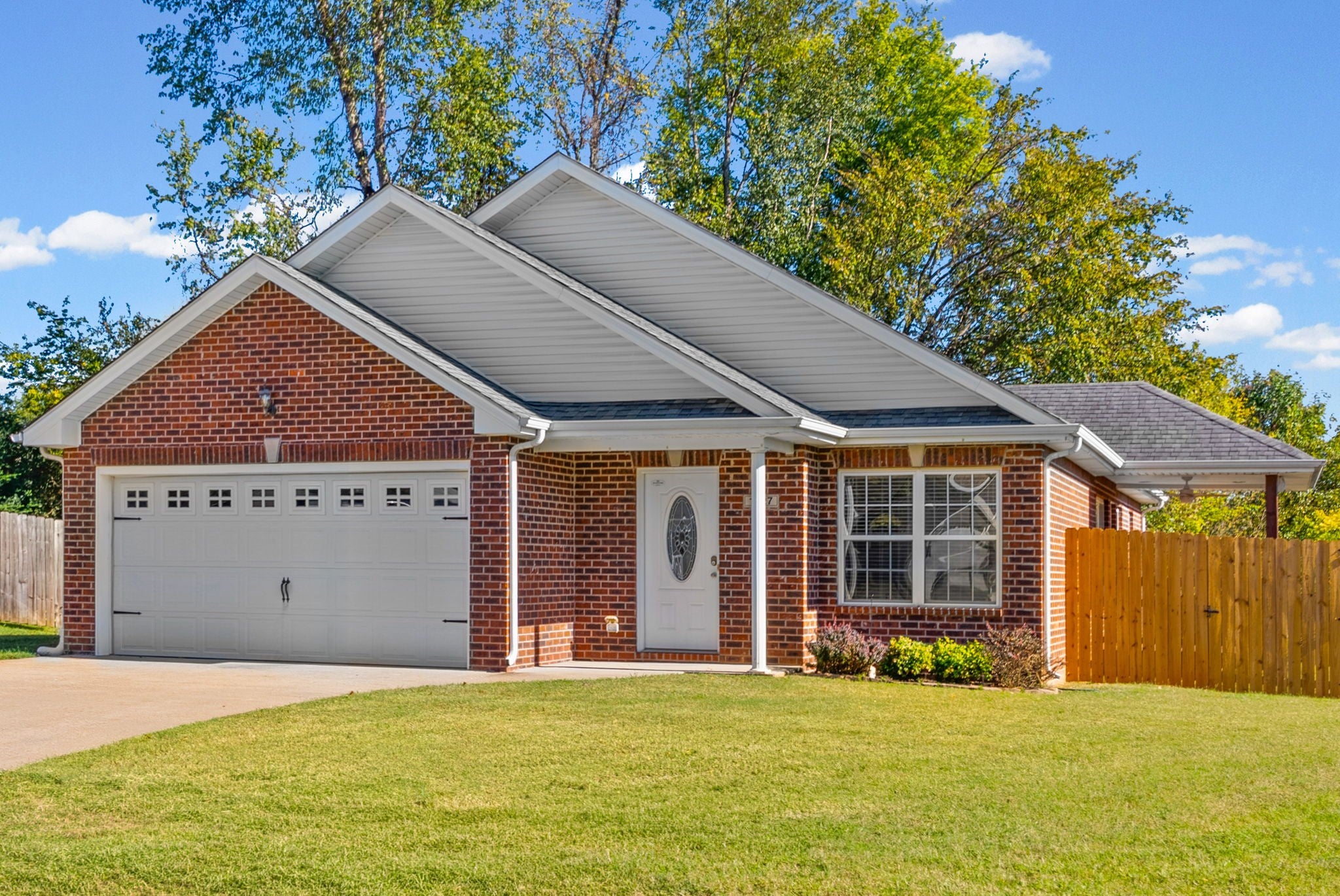 1027 Hendricks Court