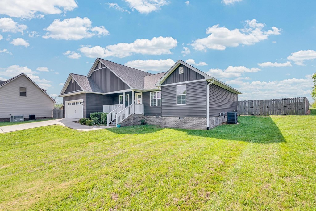 610 N McBroom Chapel Rd