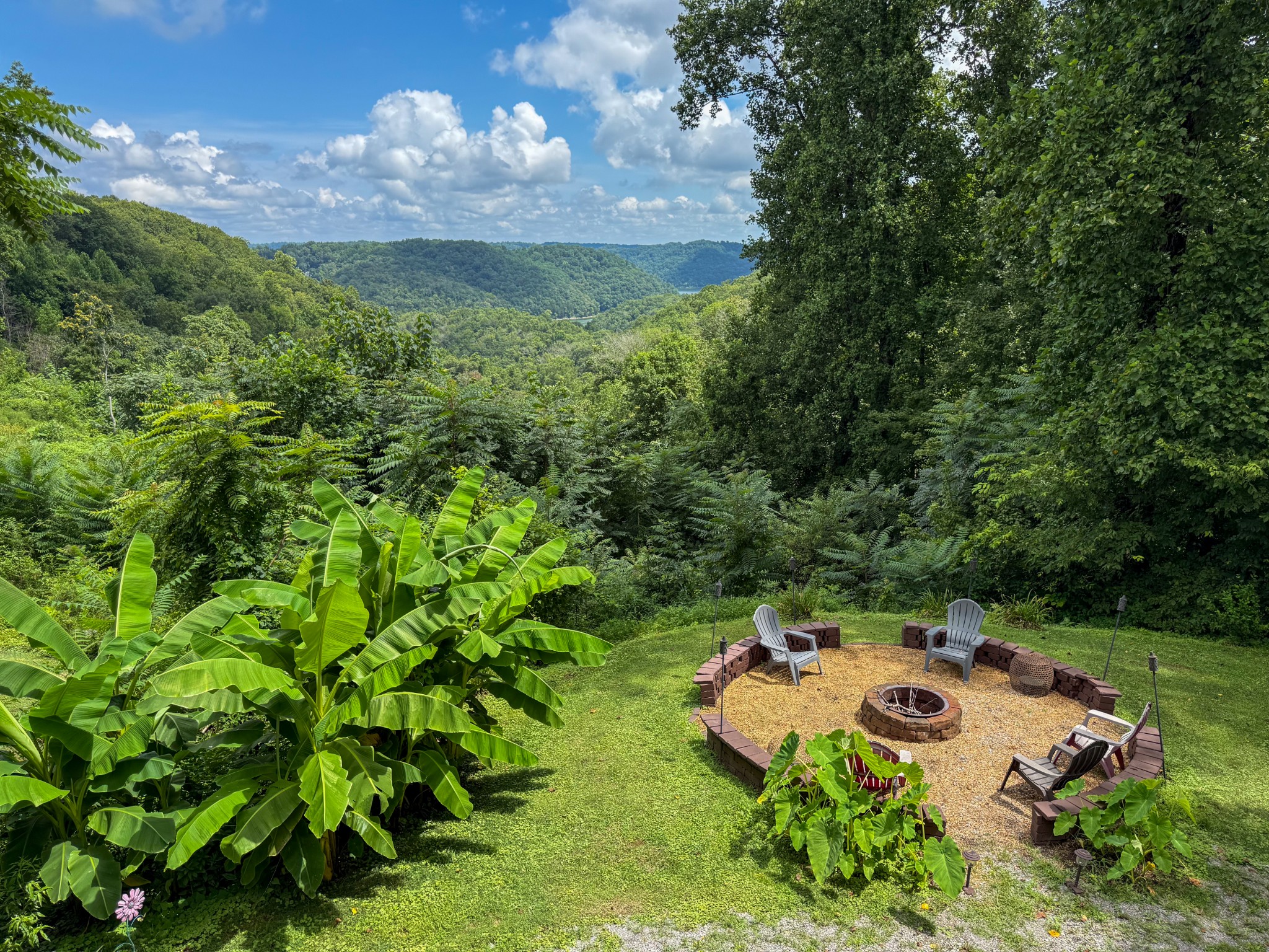 392 Oak Dr
