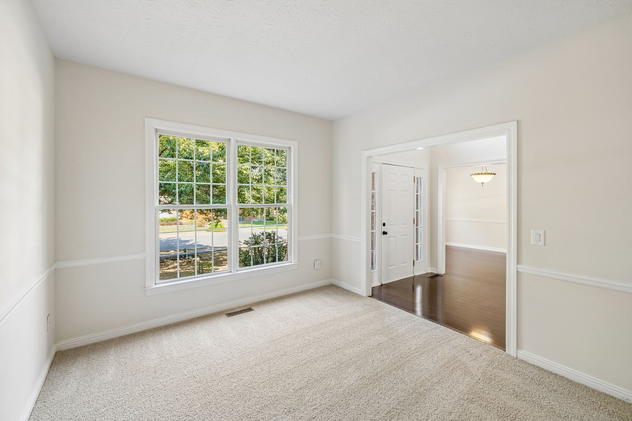 112 Crooked Creek Ln