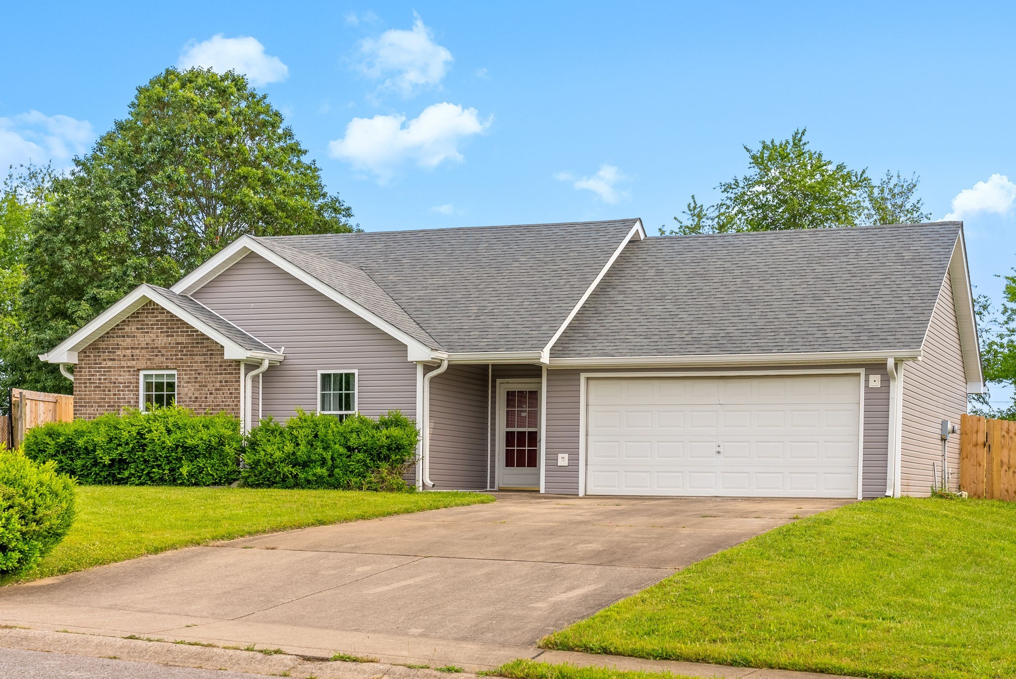 1074 Meshaw Trl