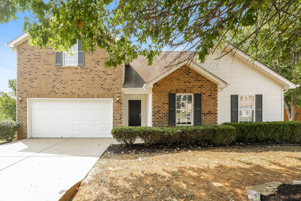 Photo 1 of 17 — 1031 Lowrey Pl, Spring Hill, TN 37174