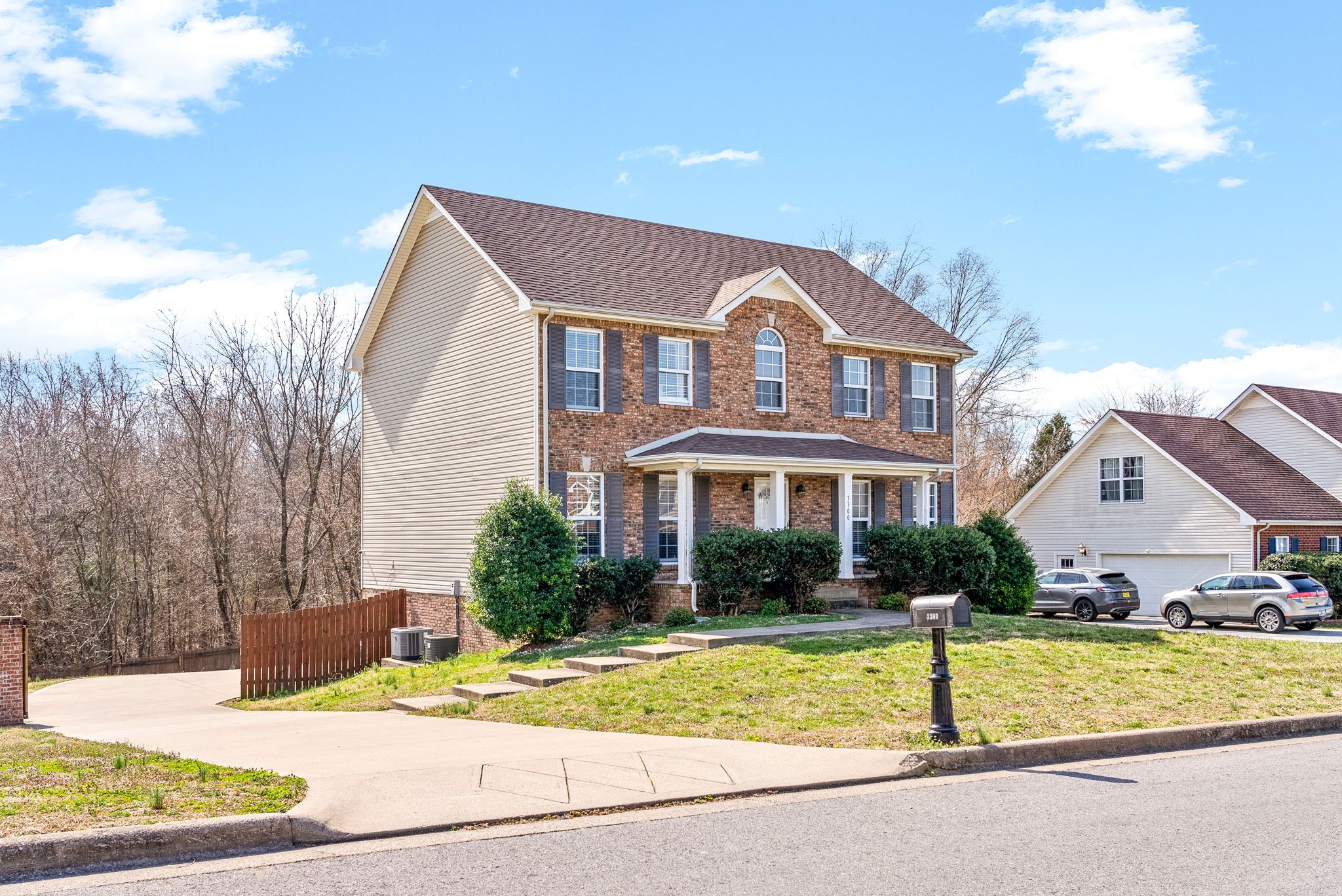 3300 Heatherwood Trc