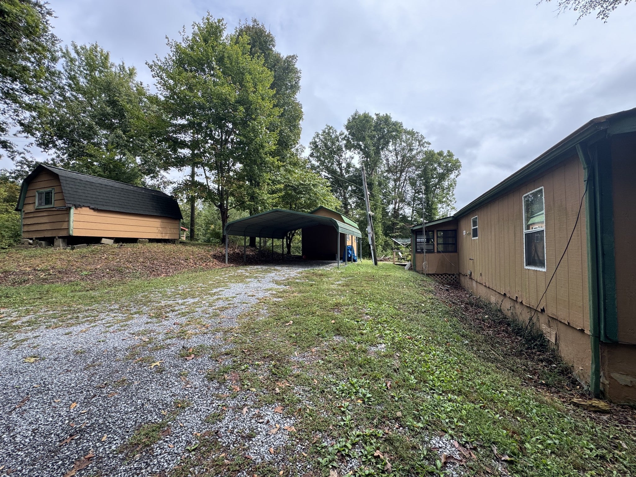 935 Flat Creek Rd