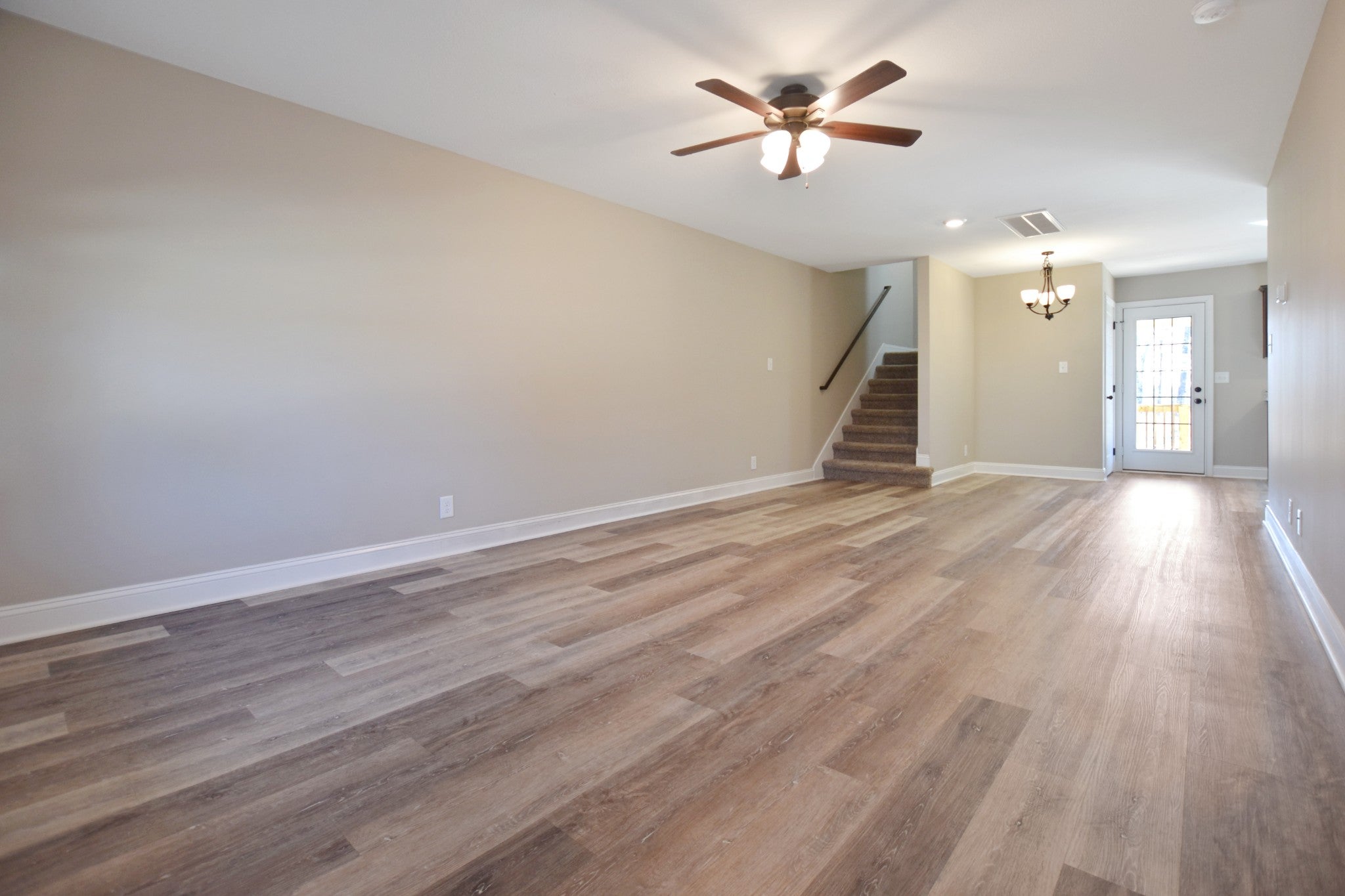 828 Lutz Lane