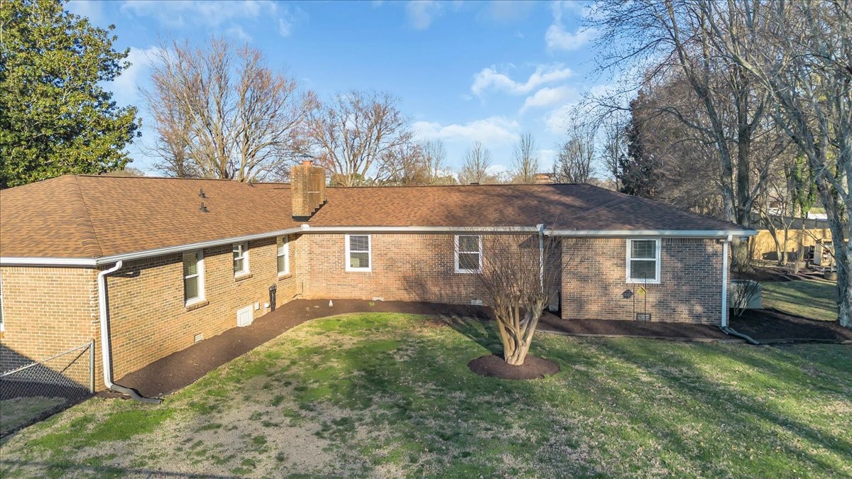 2305 Braxton Bragg Dr