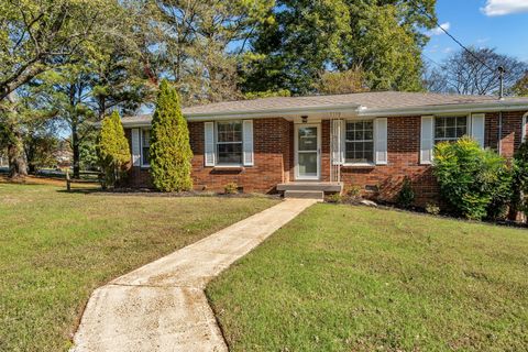 110 Sterling Ct Hendersonville TN 37075