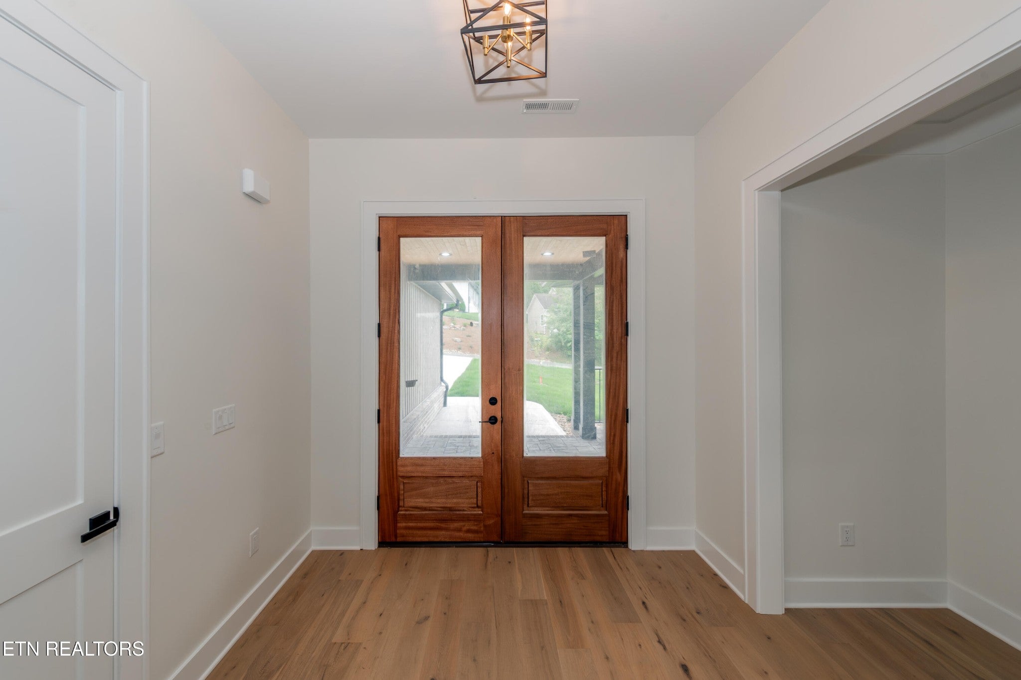 269 Ootsima Way