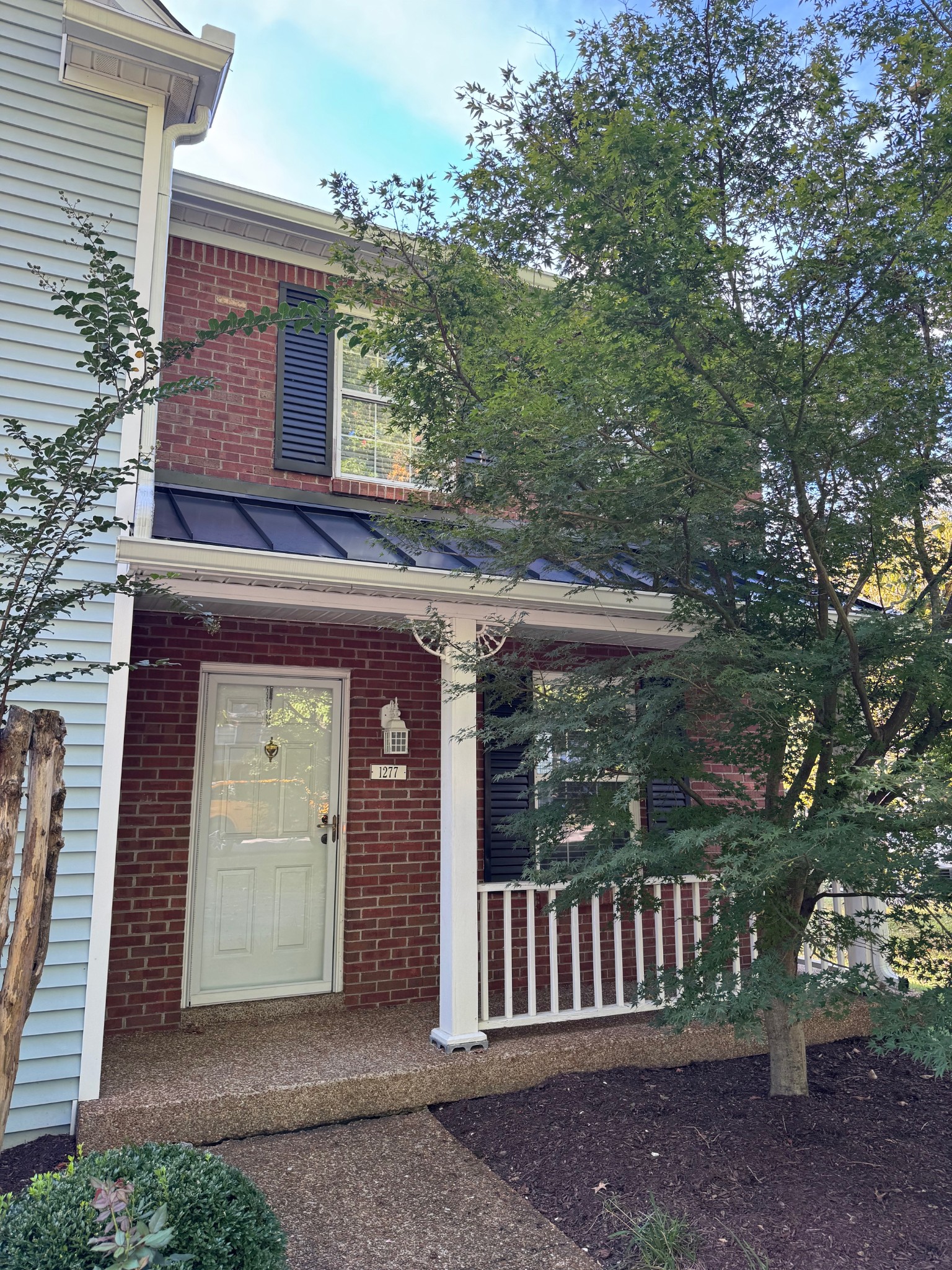 1277 Carriage Park Dr