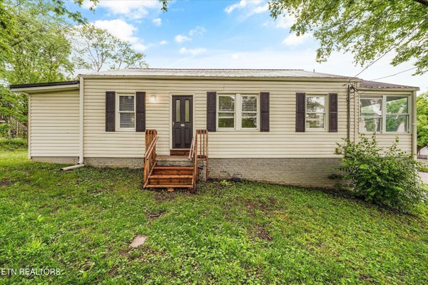 835 E LINCOLN RD, ALCOA, TN 37701 - Image 6091530cc8617a2b7643b6ea4d045fcd/444773339