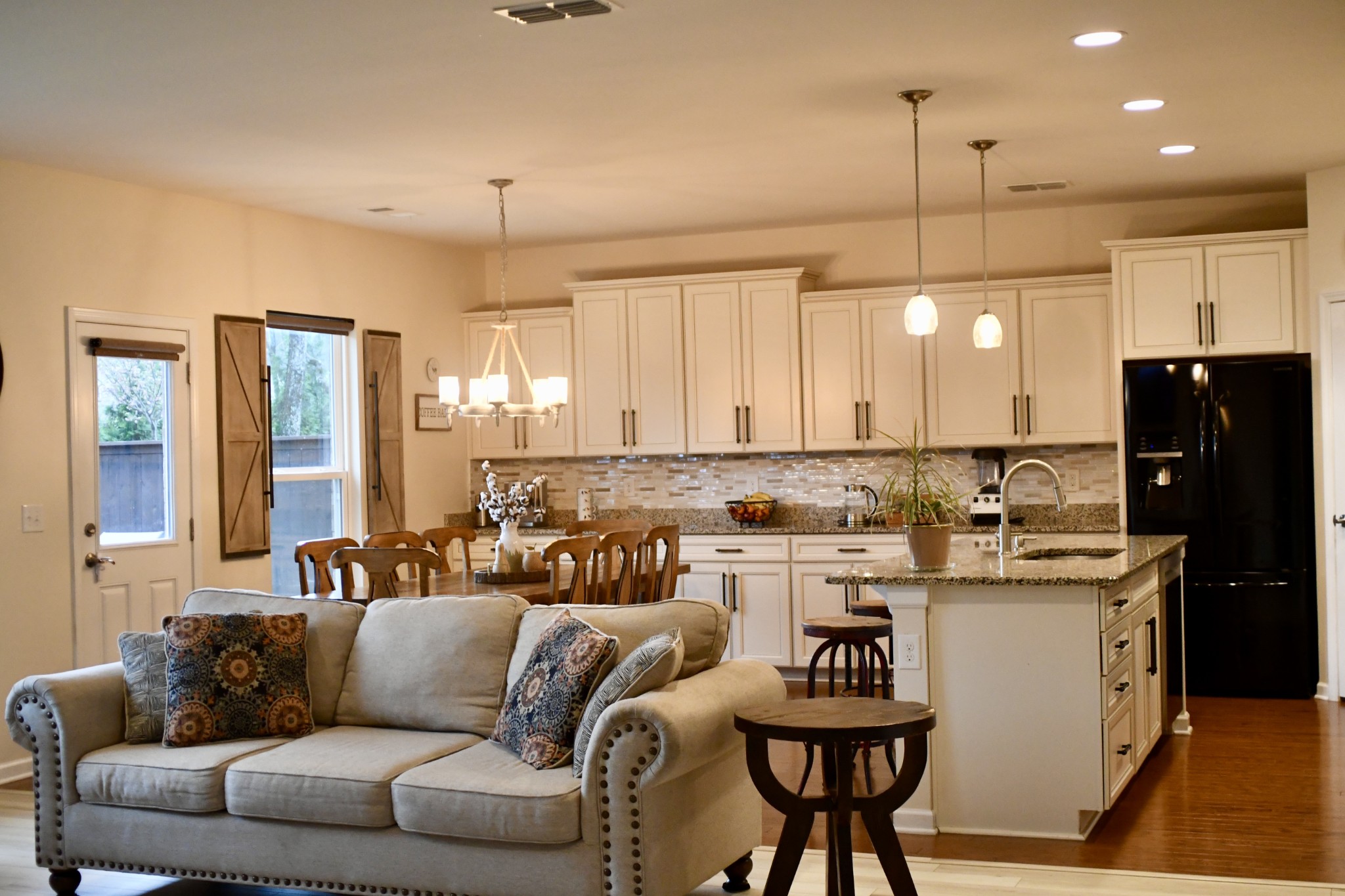 4006 Compass Pointe Ct