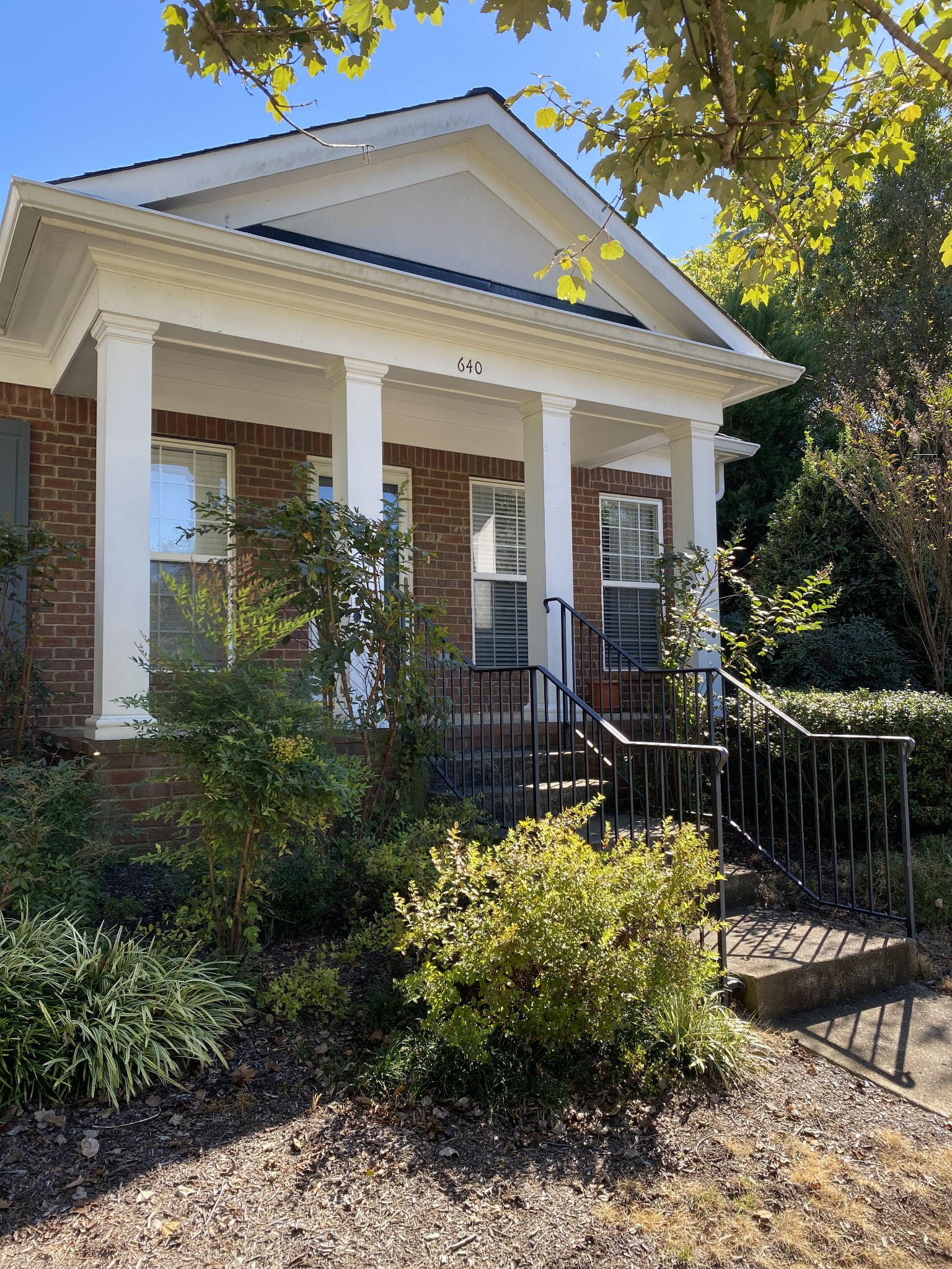 640 Springlake Dr