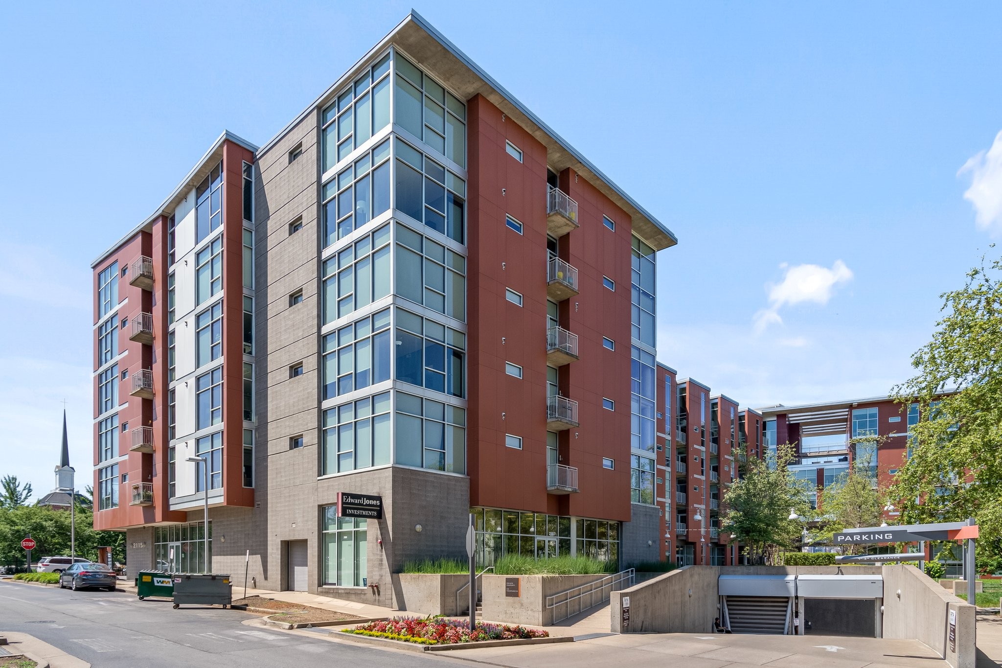 View Nashville, TN 37206 condo