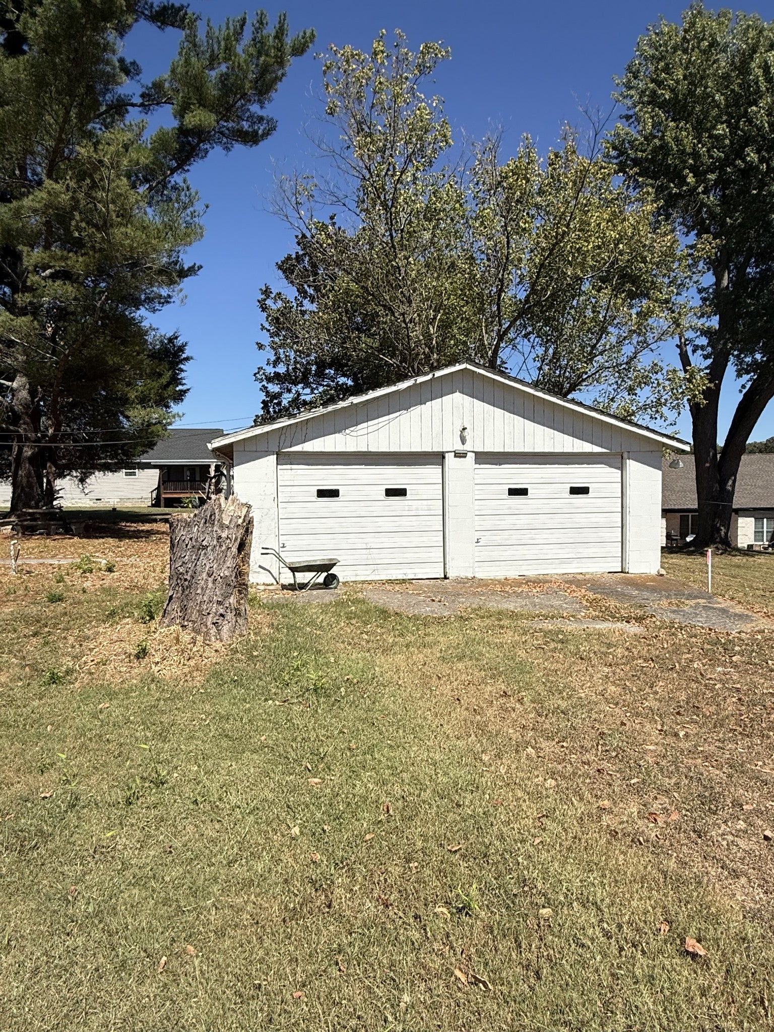 180 Old Post Rd