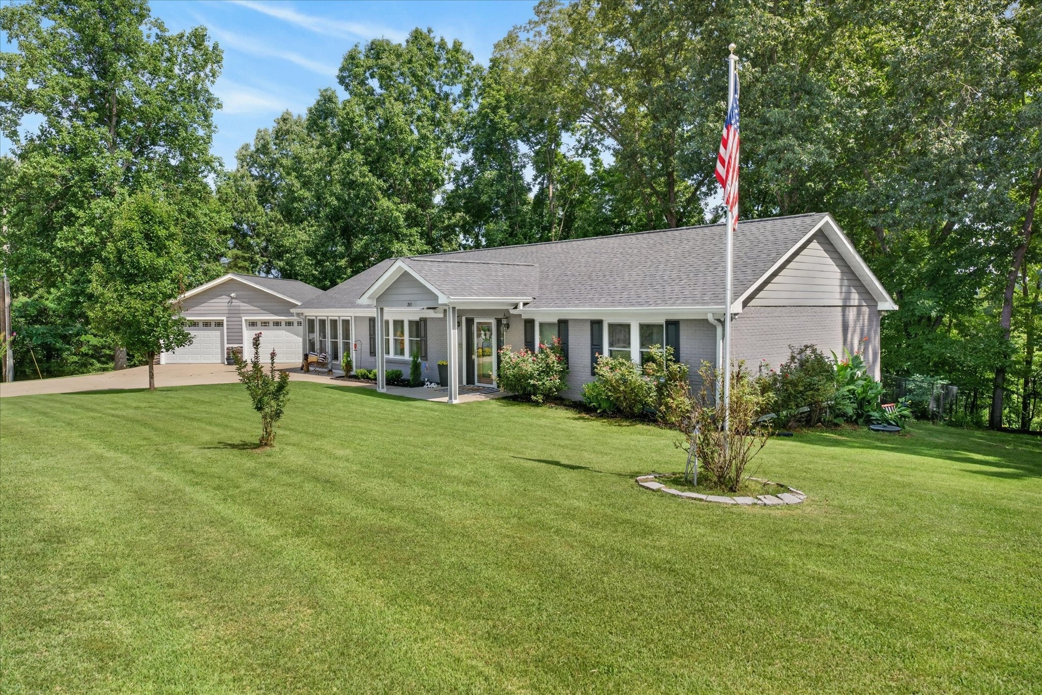203 Shane Lee Cir