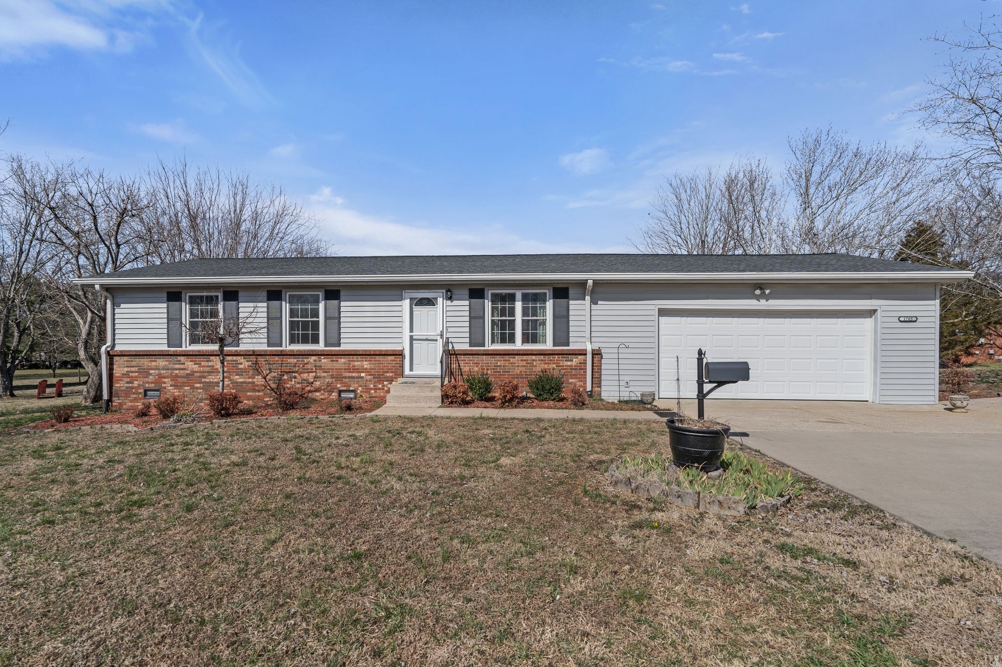1765 Rutledge Ln