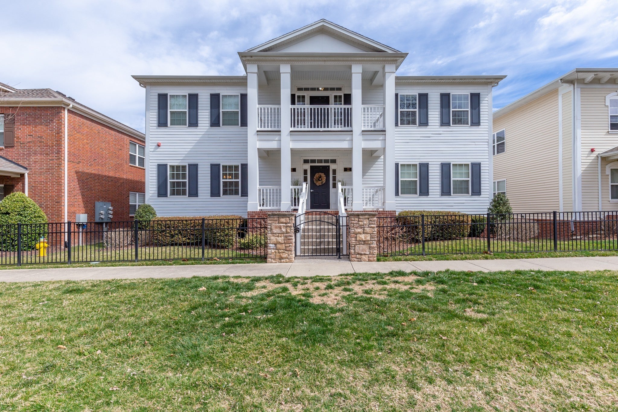 2.0-bed rental at 2022 Turning Wheel Ln