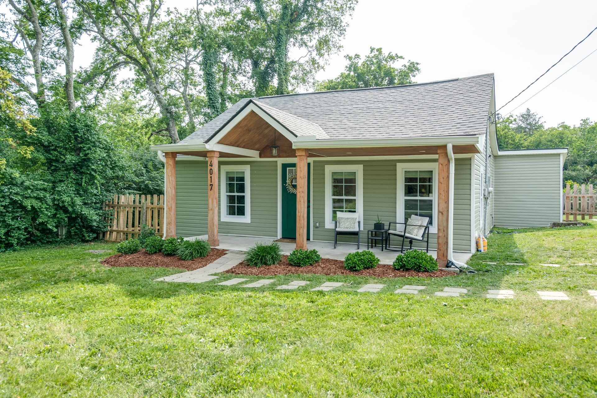 4017 Cedar Cir