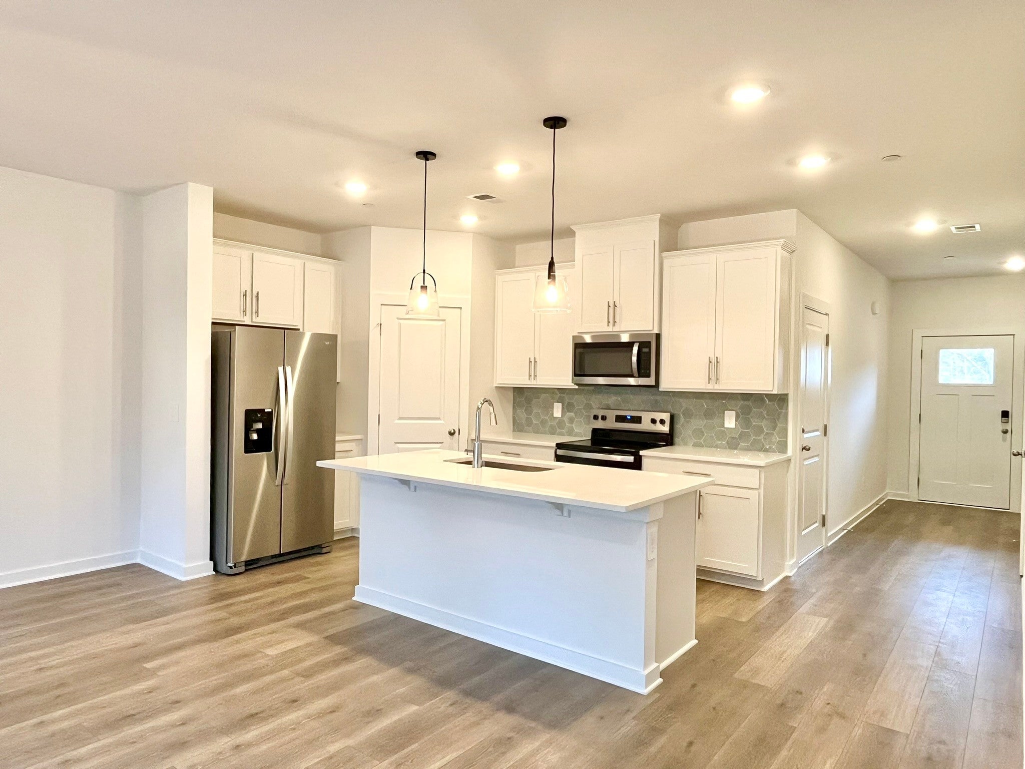 3.0-bed rental at 7173 Cedarcrest Ln