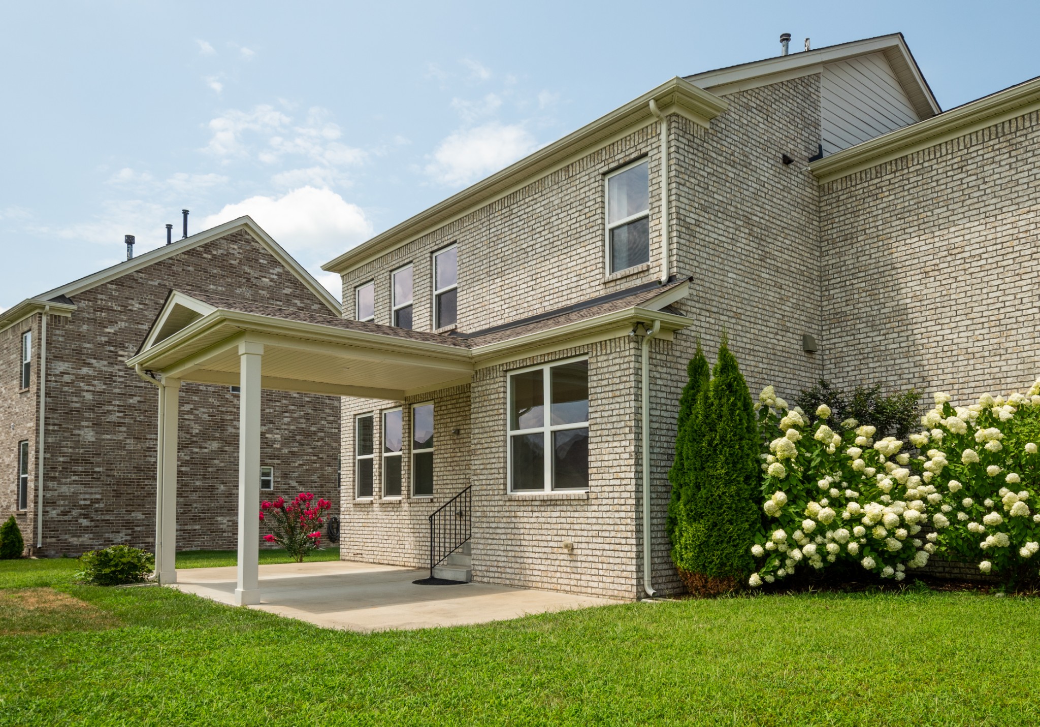 3236 Bradfield Dr