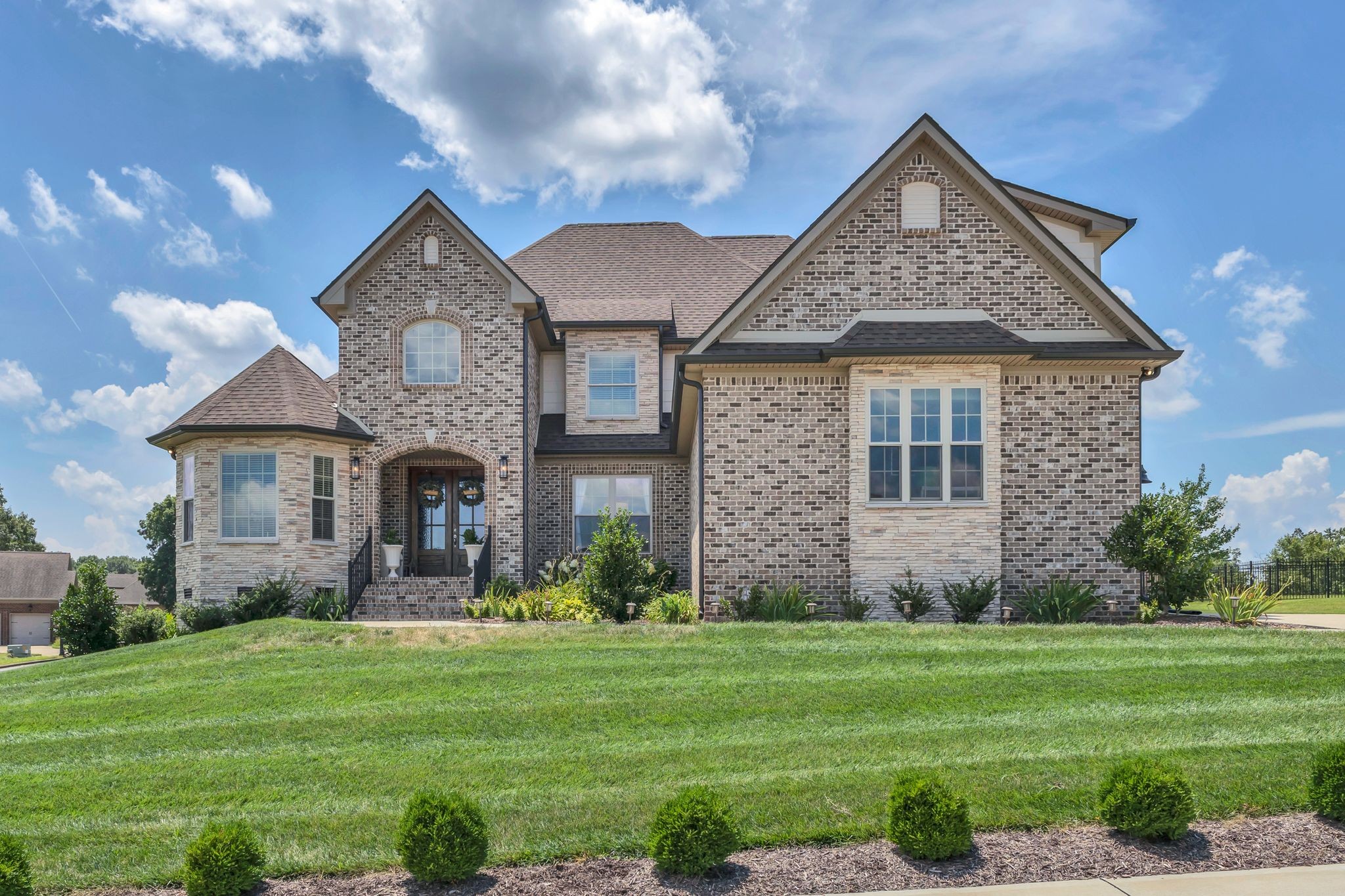1484 Overlook Pointe