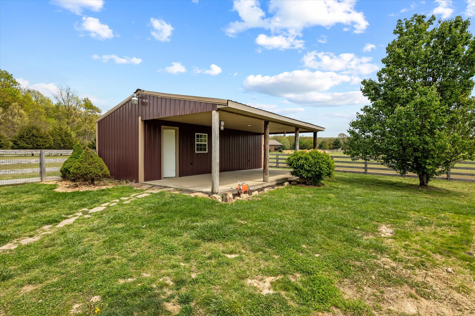 915 Brotherton Dr