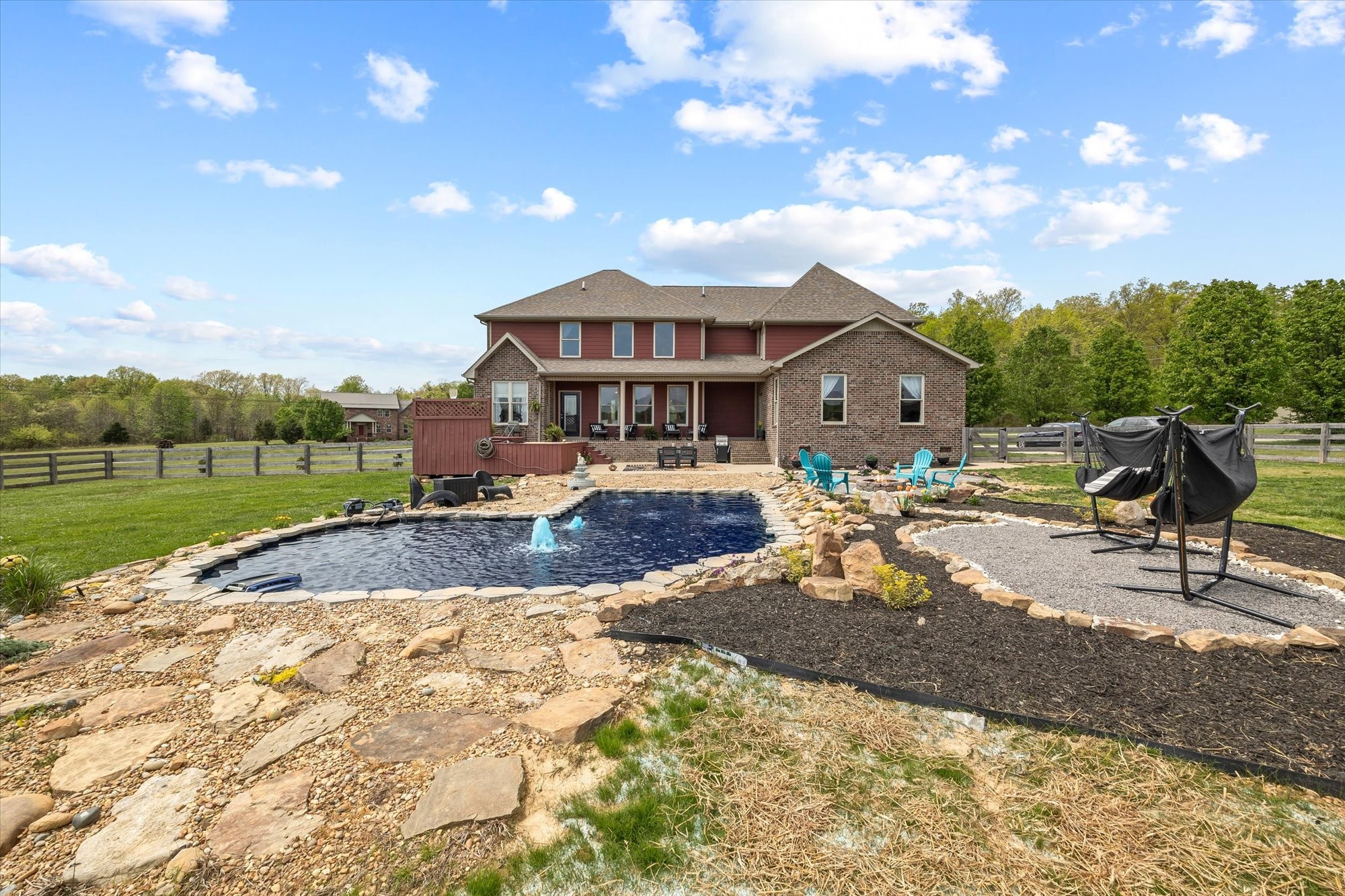 915 Brotherton Dr
