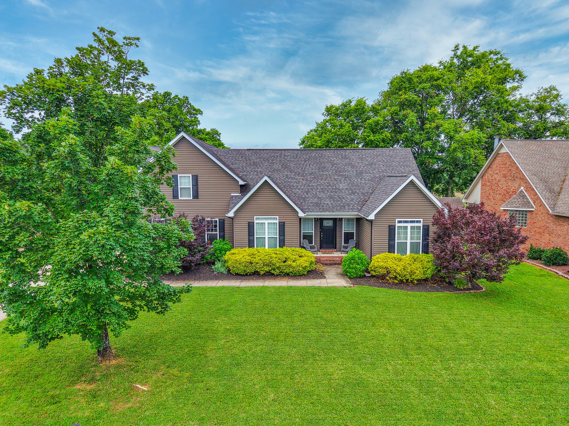 2527 English Hill Dr