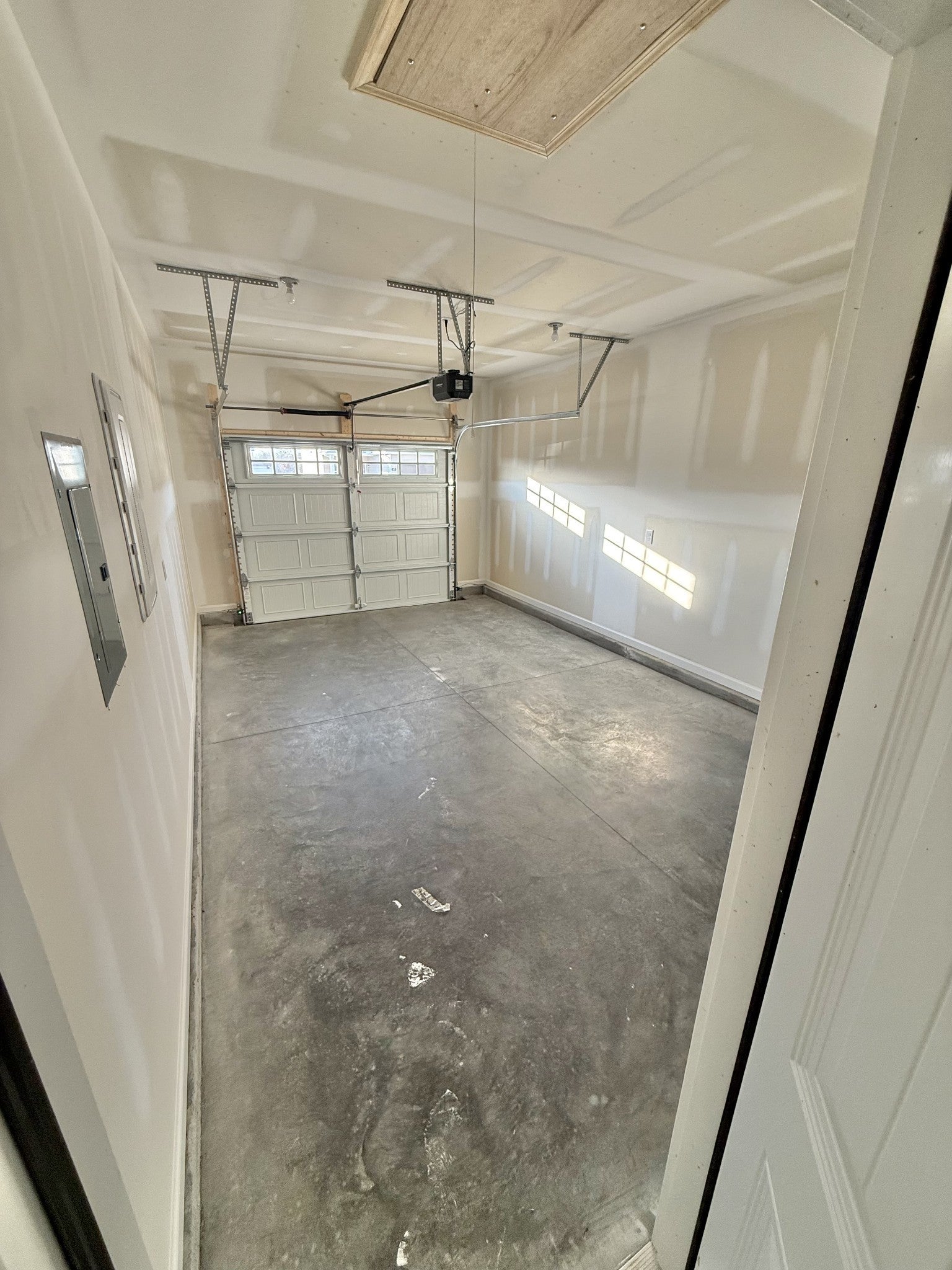 6 Stonehenge Cir