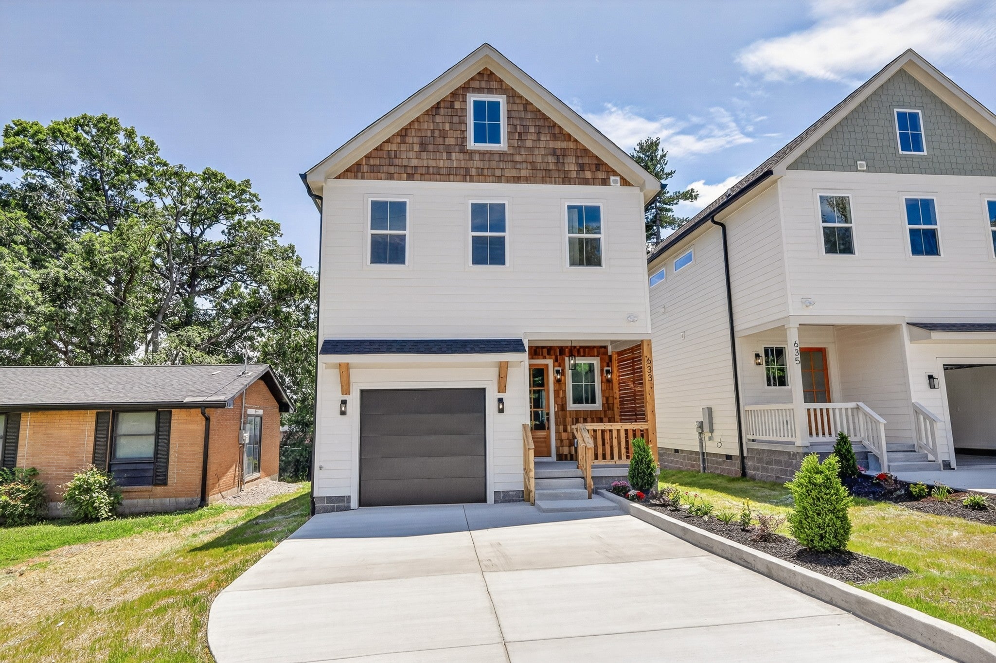 3-bed listing at 633 Claridge Dr, Nashville