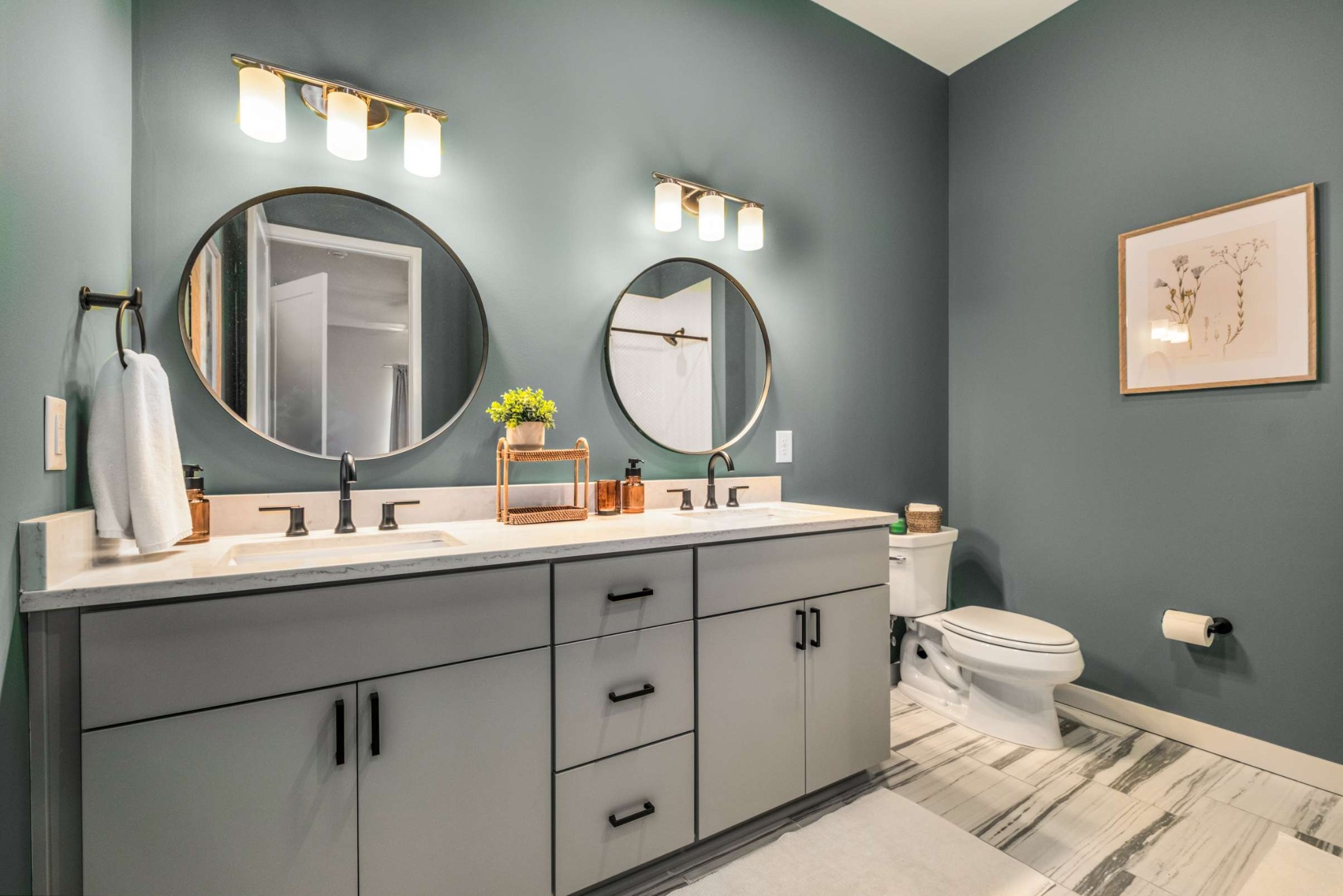 1014 16th Ave S 209(B3)
