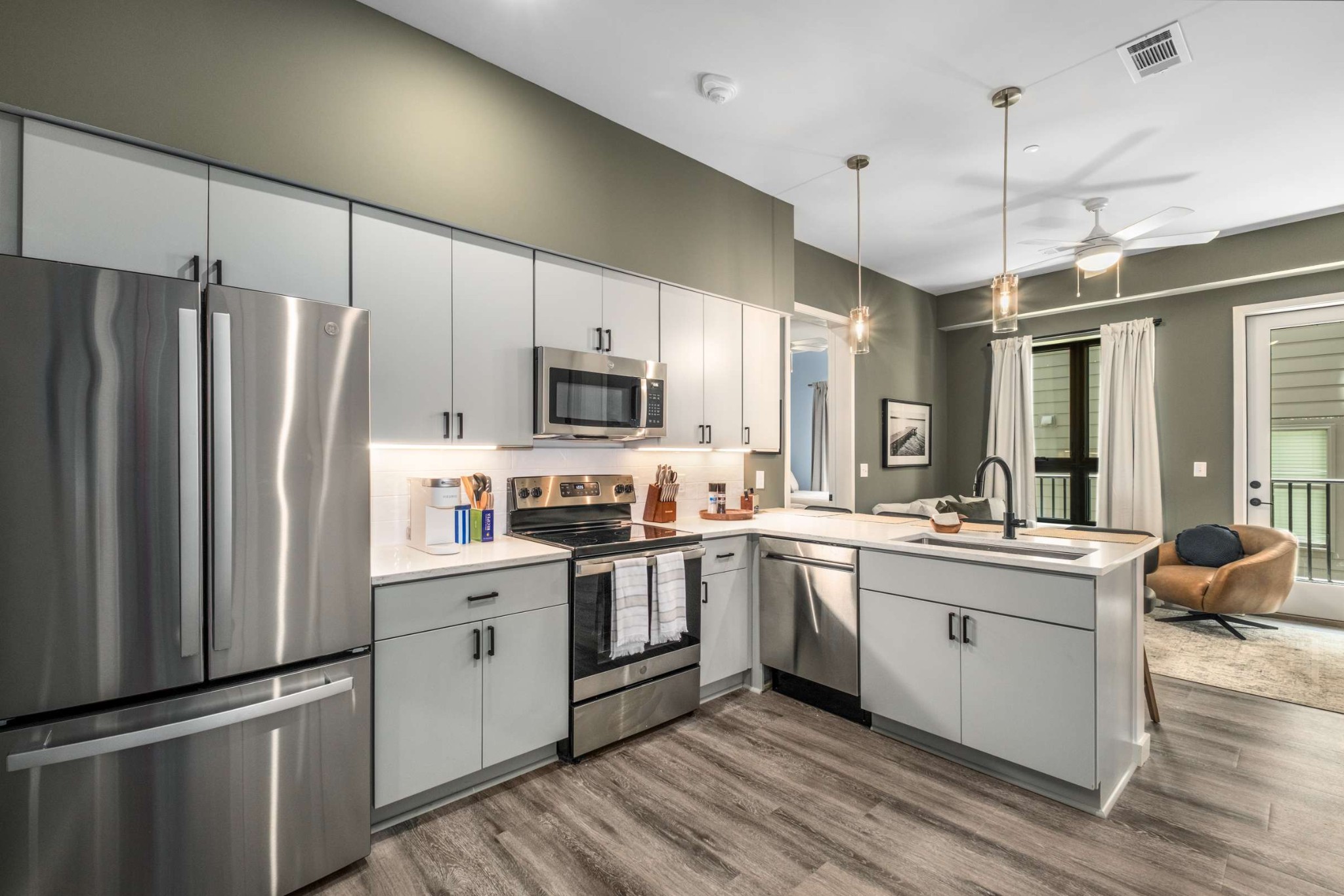 1014 16th Ave S 209(B3)